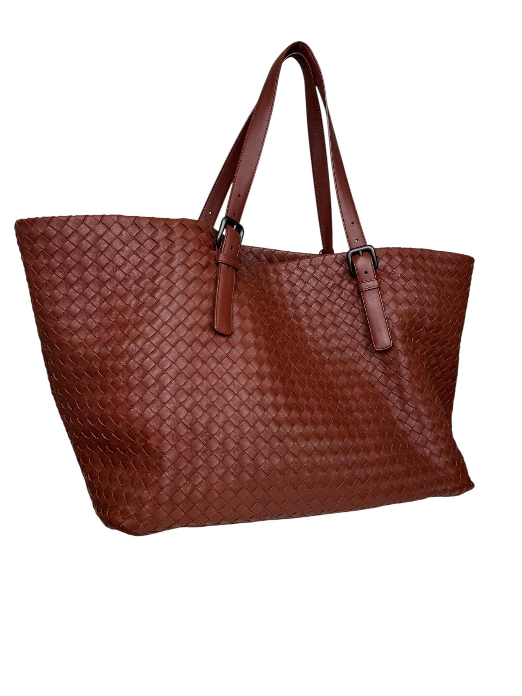 BOTTEGA VENETA INTRECCIATO HOBO BAG