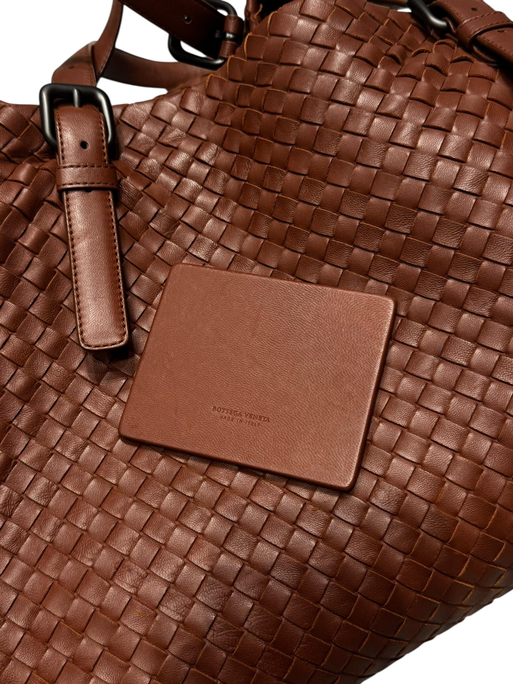BOTTEGA VENETA INTRECCIATO HOBO BAG