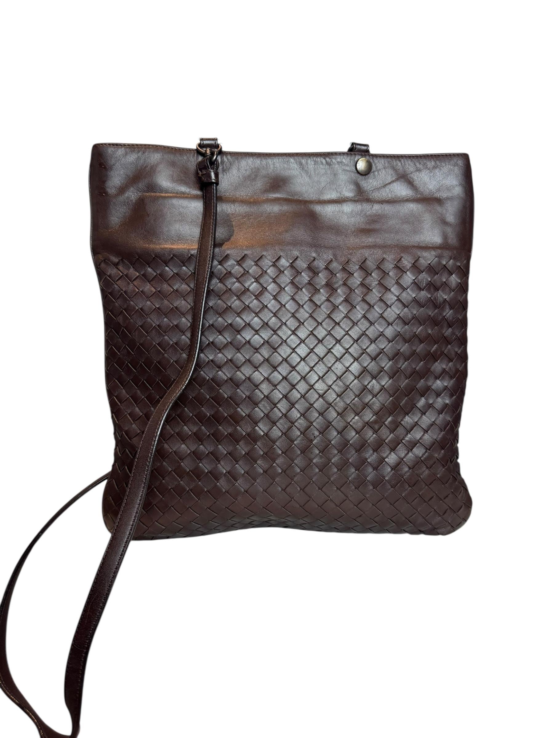 BOTTEGA VENETA INTRECCIATO MESSENGER BAG