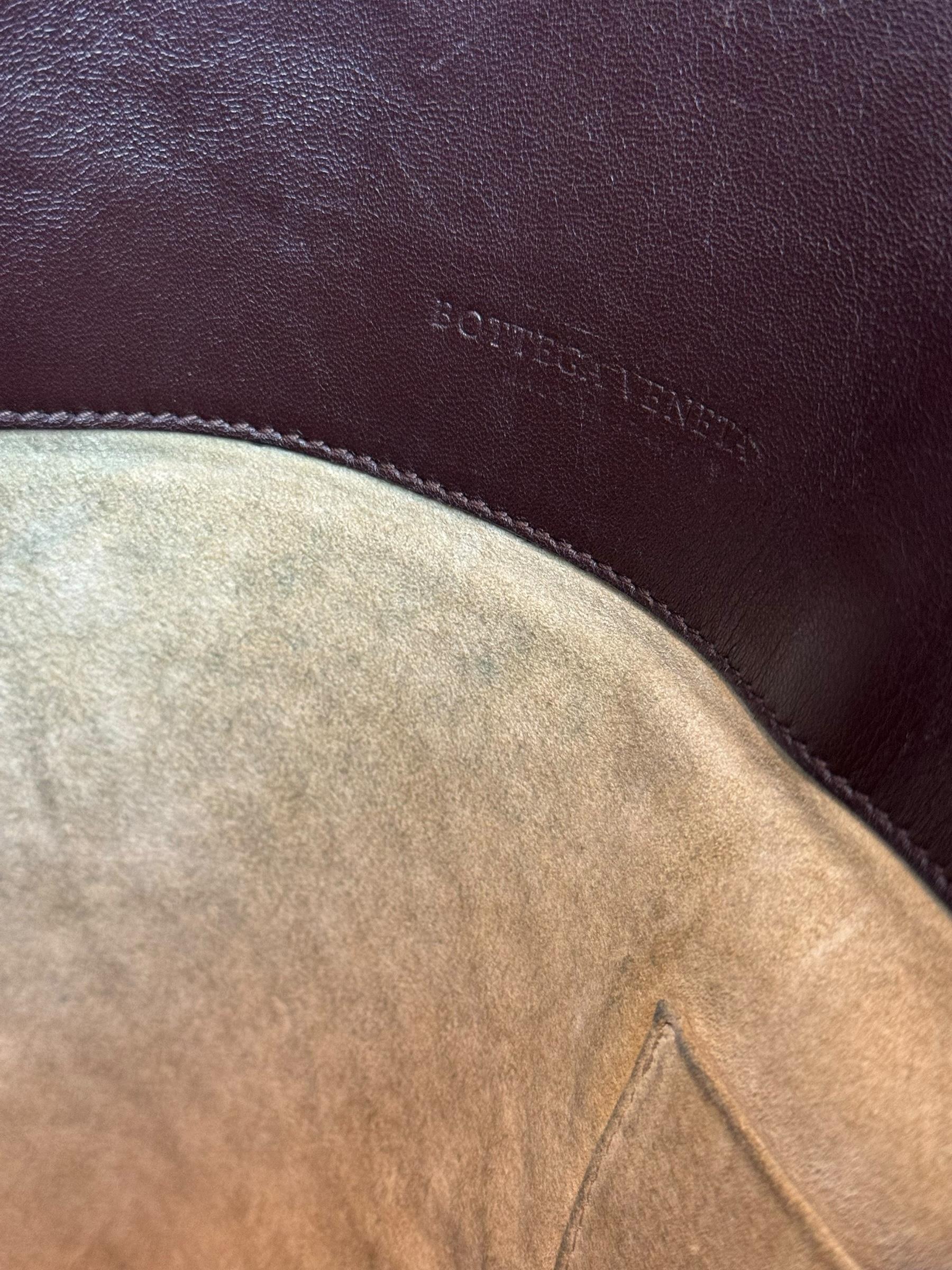 BOTTEGA VENETA INTRECCIATO MESSENGER BAG