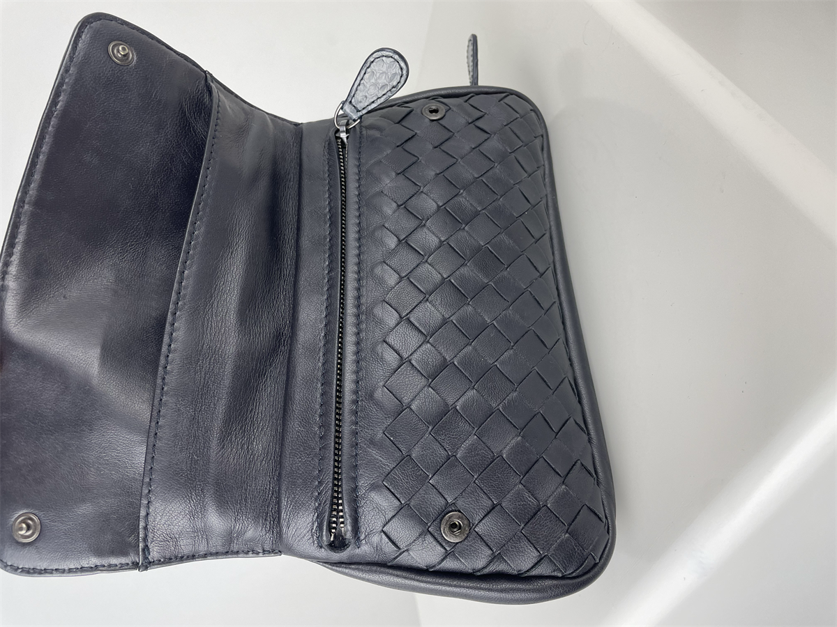 BOTTEGA VENETA INTRECCIATO MINI BAG