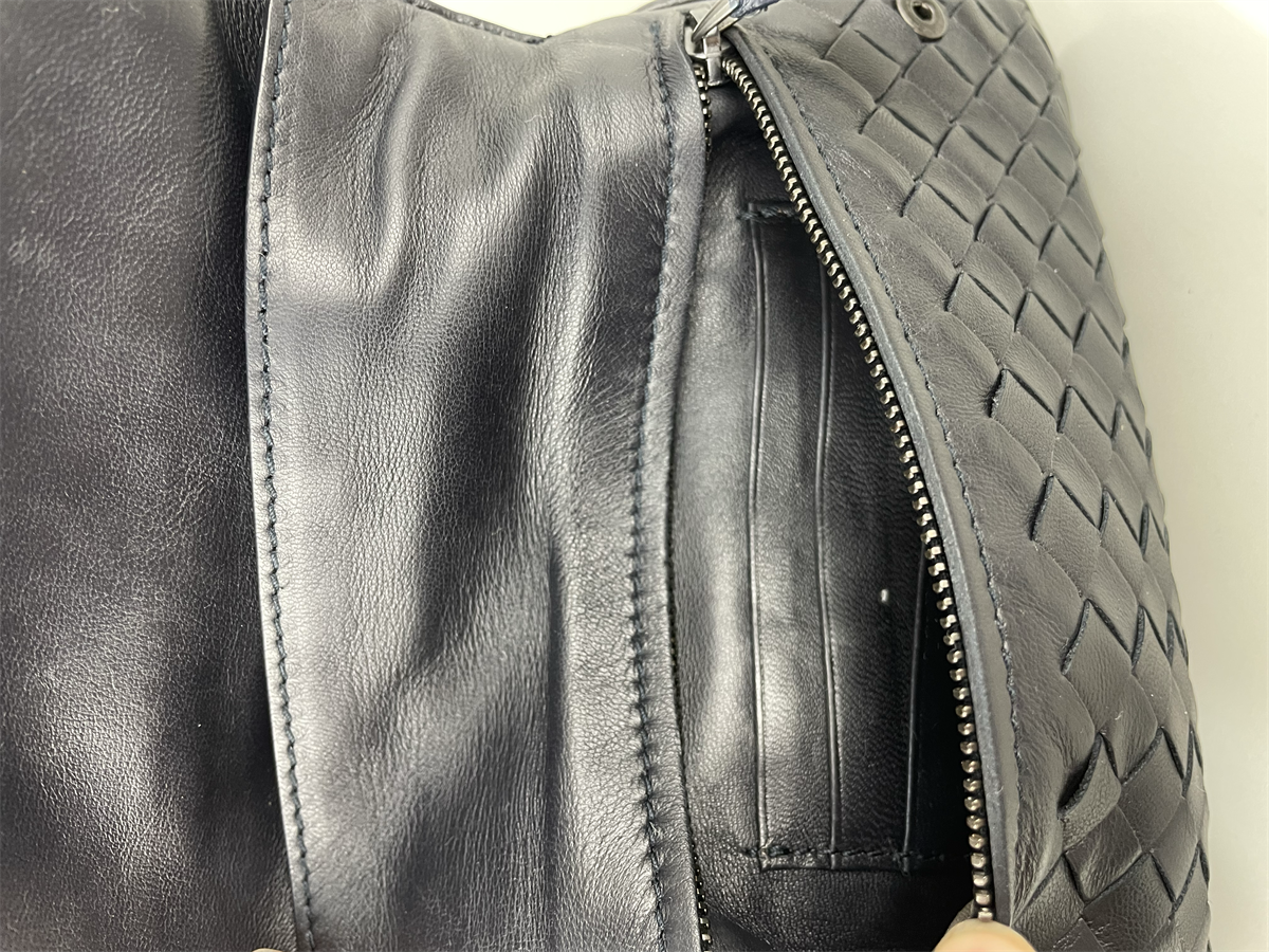 BOTTEGA VENETA INTRECCIATO MINI BAG