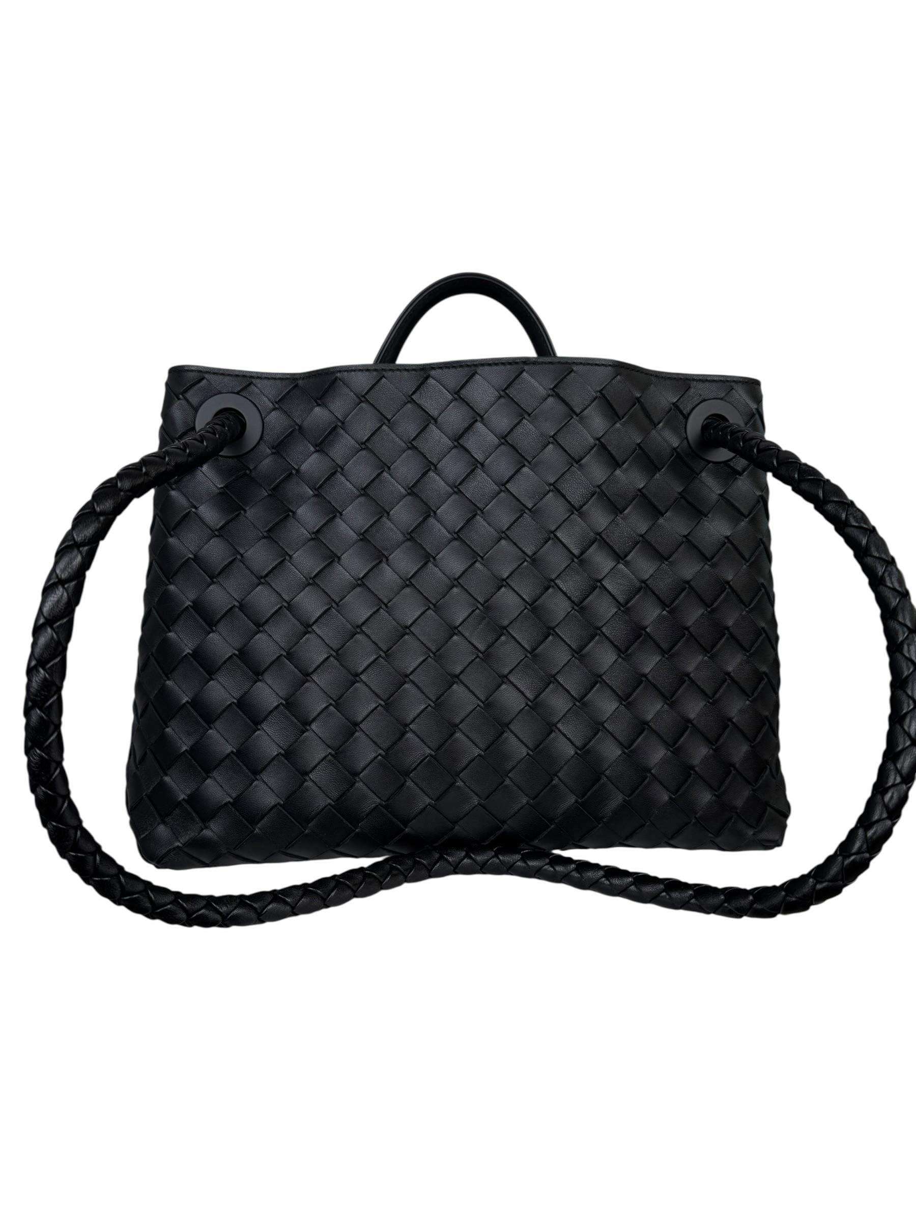 BOTTEGA VENETA MEDIUM BLACK ANDIAMO BAG