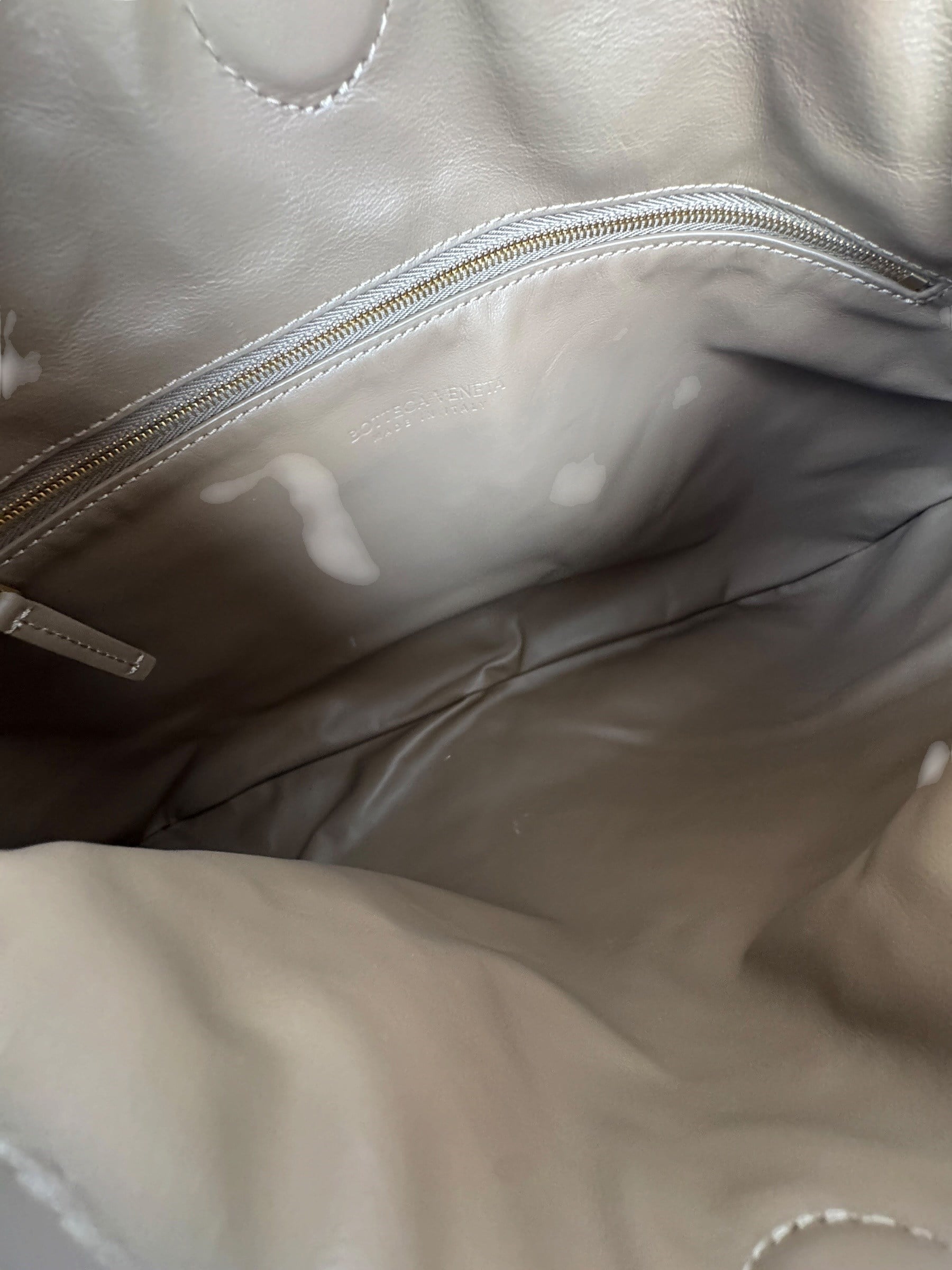 BOTTEGA VENETA MEDIUM HOP BAG