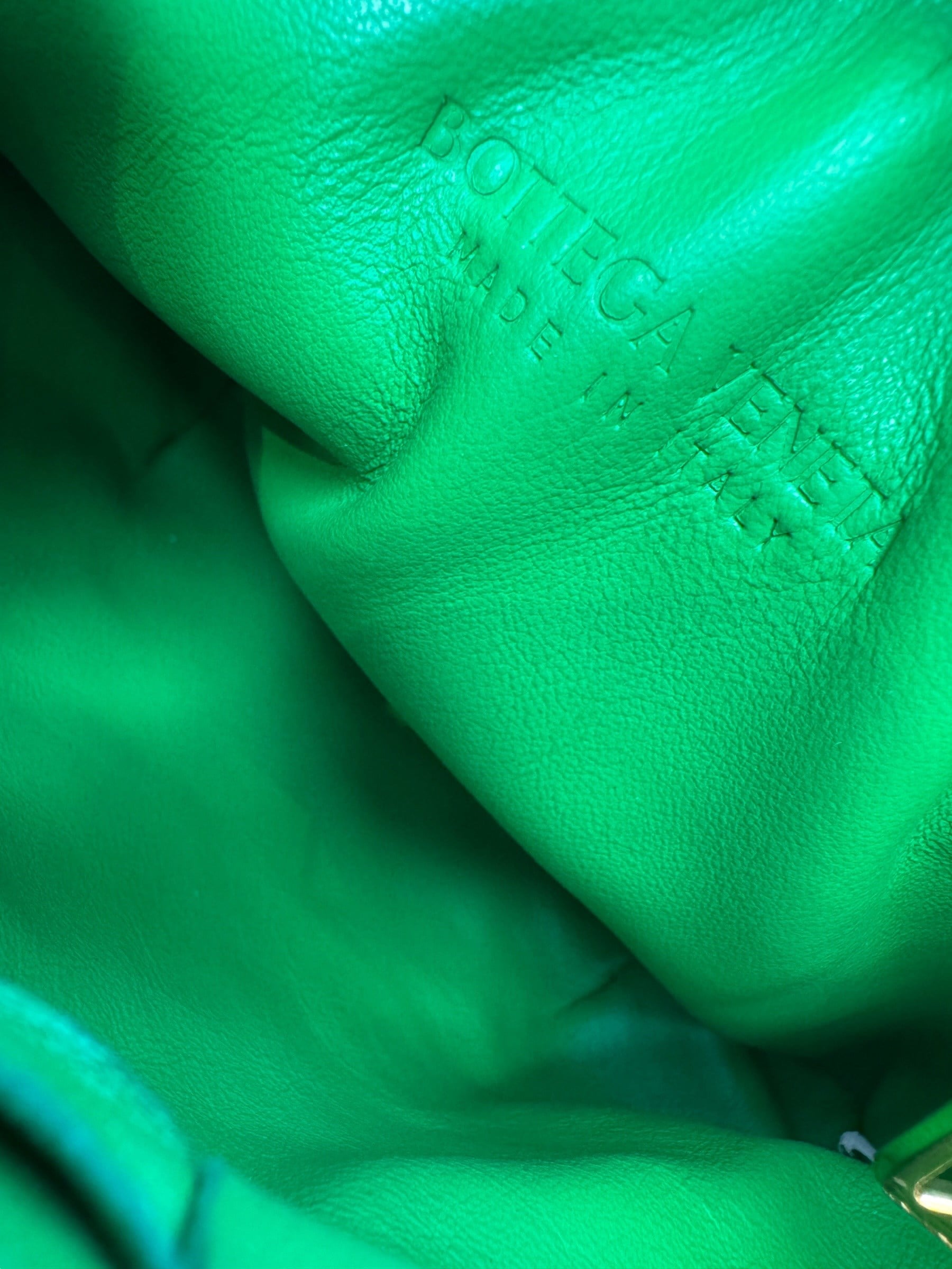 BOTTEGA VENETA MINI GREEN JODIE BAG