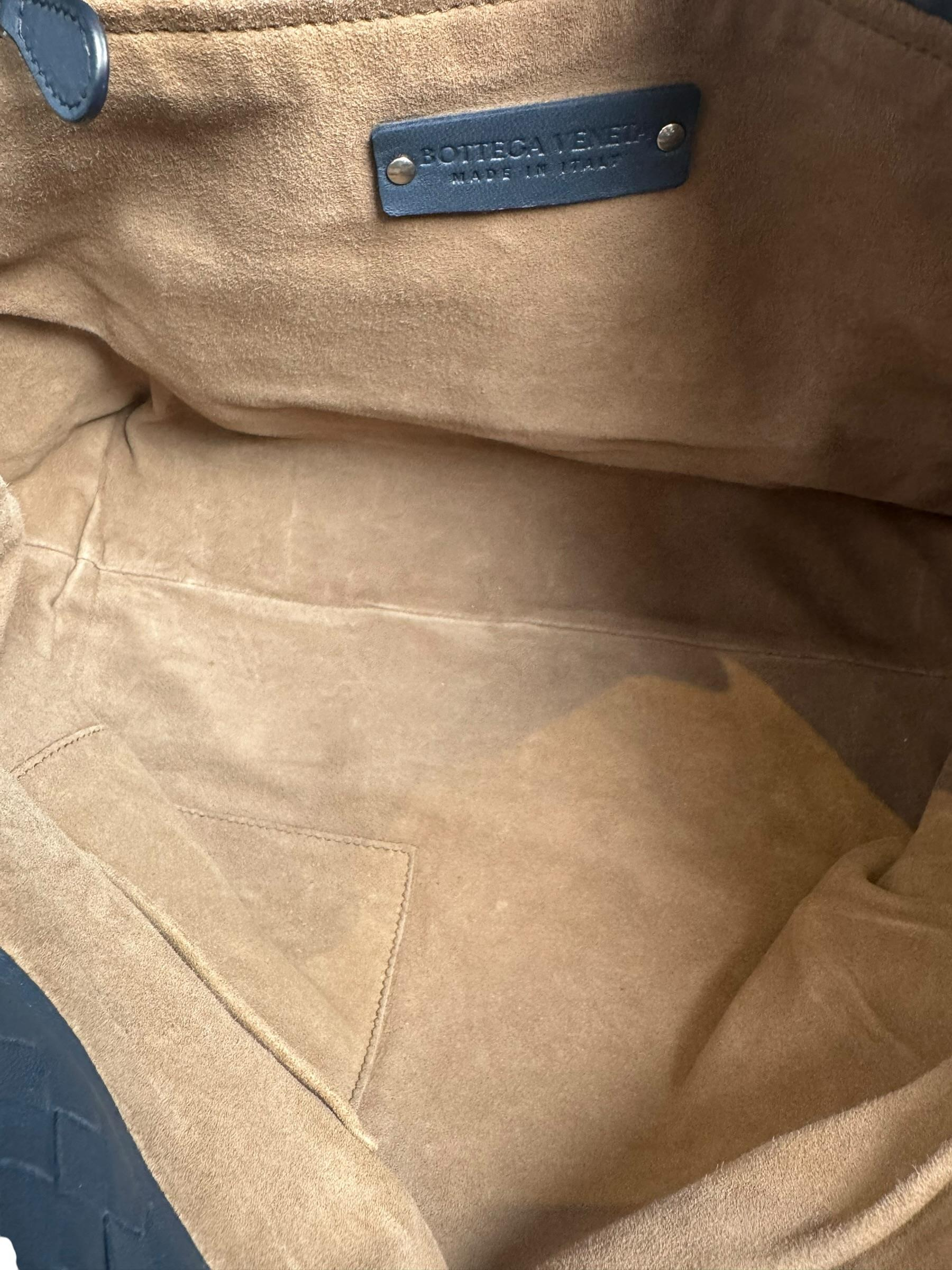 BOTTEGA VENETA NAVY INTRECCIATO HOBO BAG