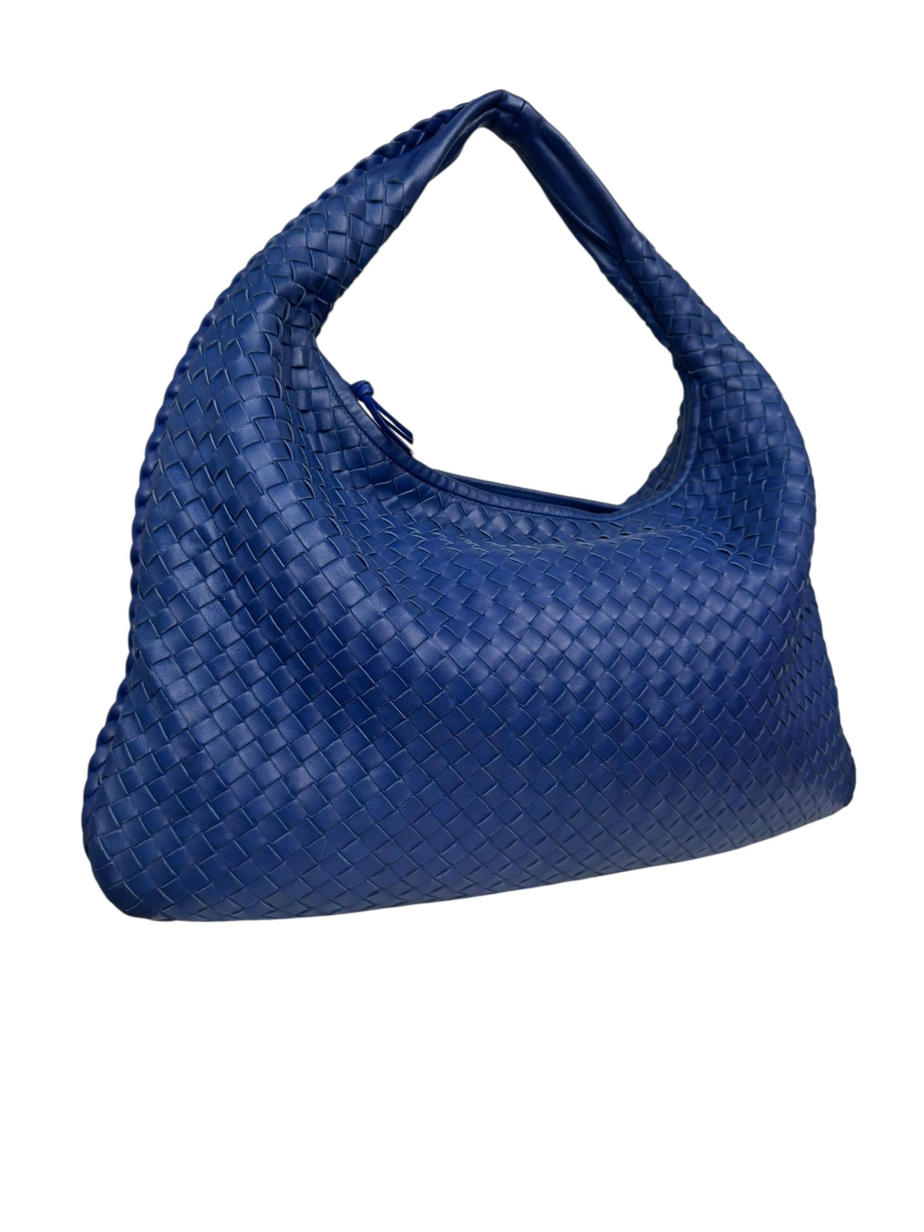 BOTTEGA VENETA NAVY INTRECCIATON HOBO BAG