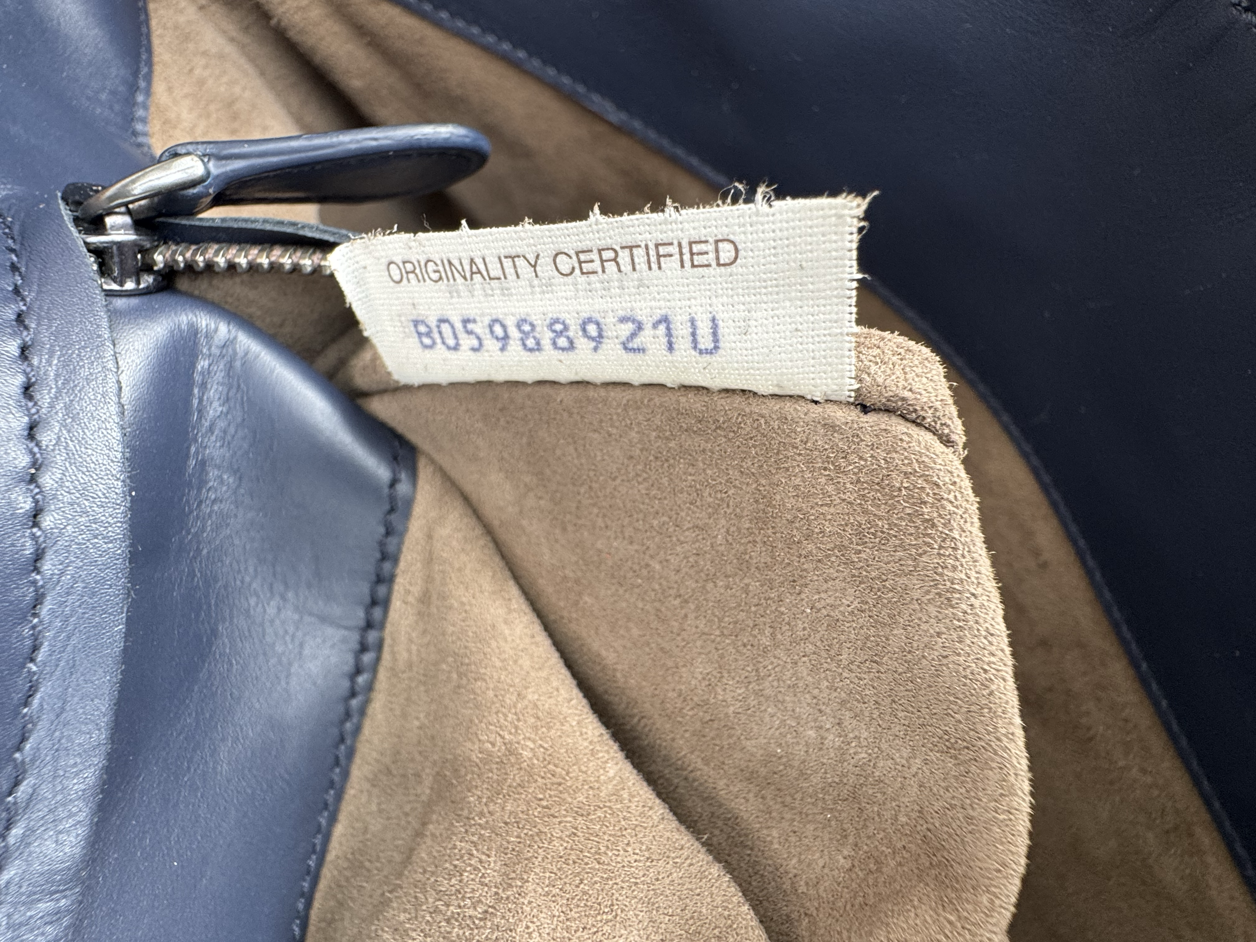 BOTTEGA VENETA NAVY INTRECIATTO TOTE BAG