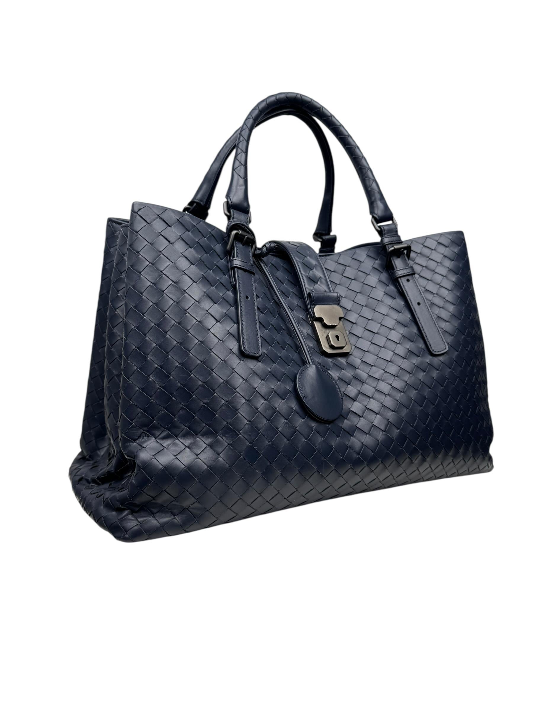 BOTTEGA VENETA NAVY INTRECIATTO TOTE BAG