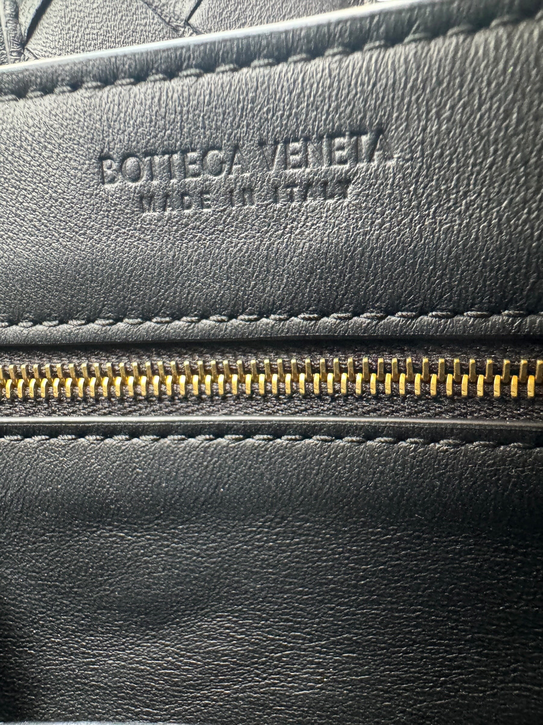 BOTTEGA VENETA SMALL ANDIAMO BAG