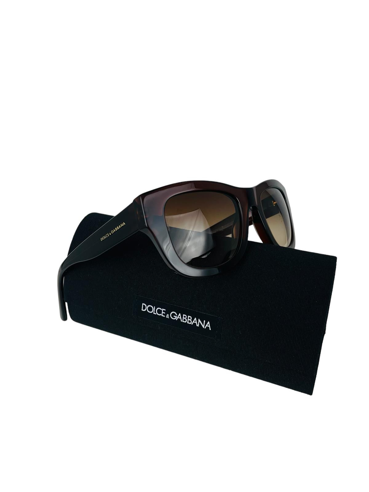 BROWN SUNGLASSES