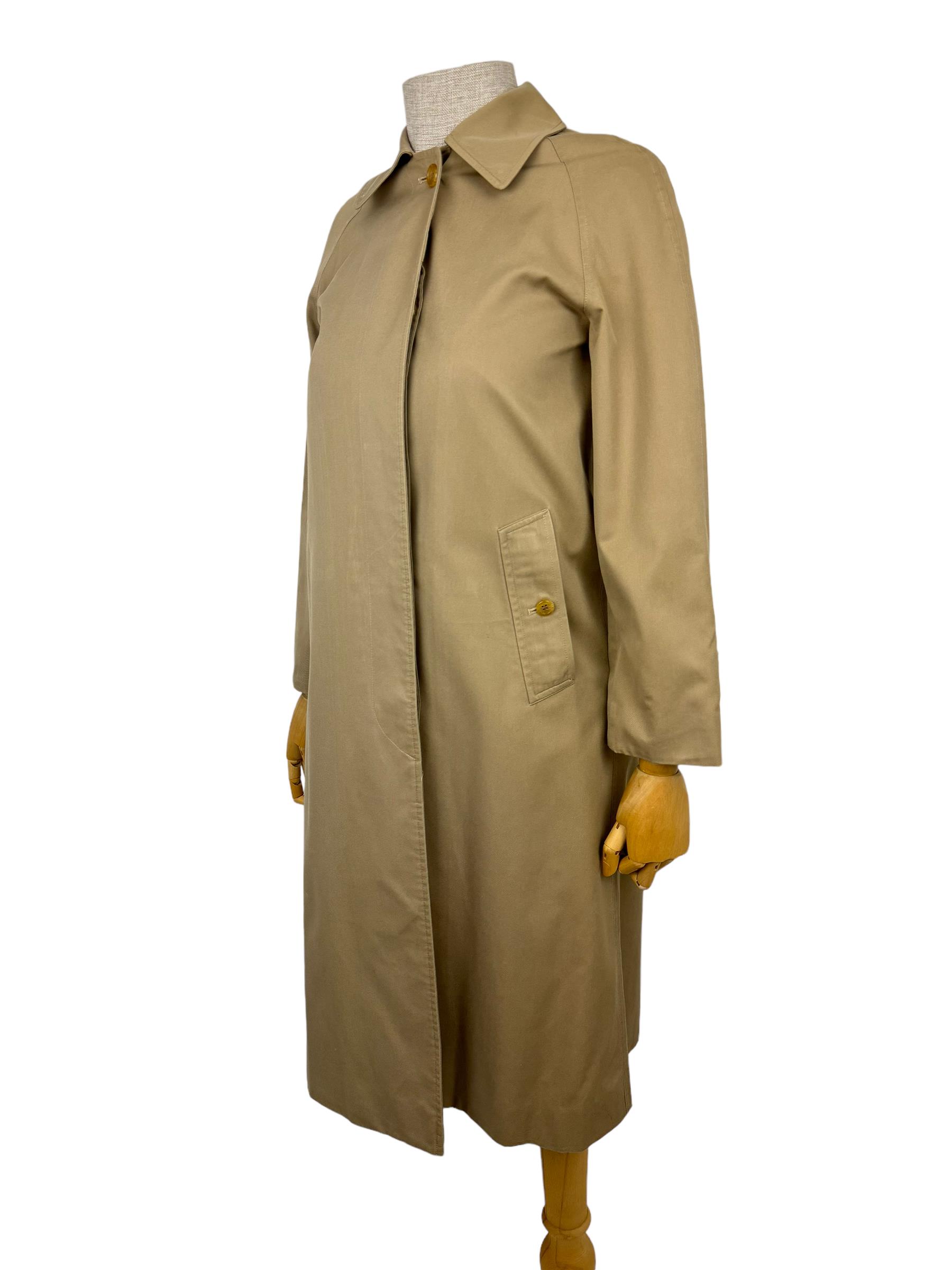 BURBERRY CAMEL TRENCH COAT