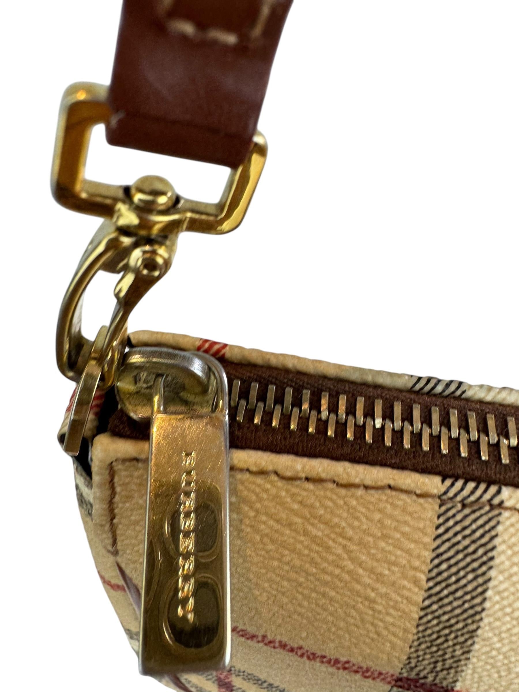 BURBERRY HAYMARKET POCHETTE