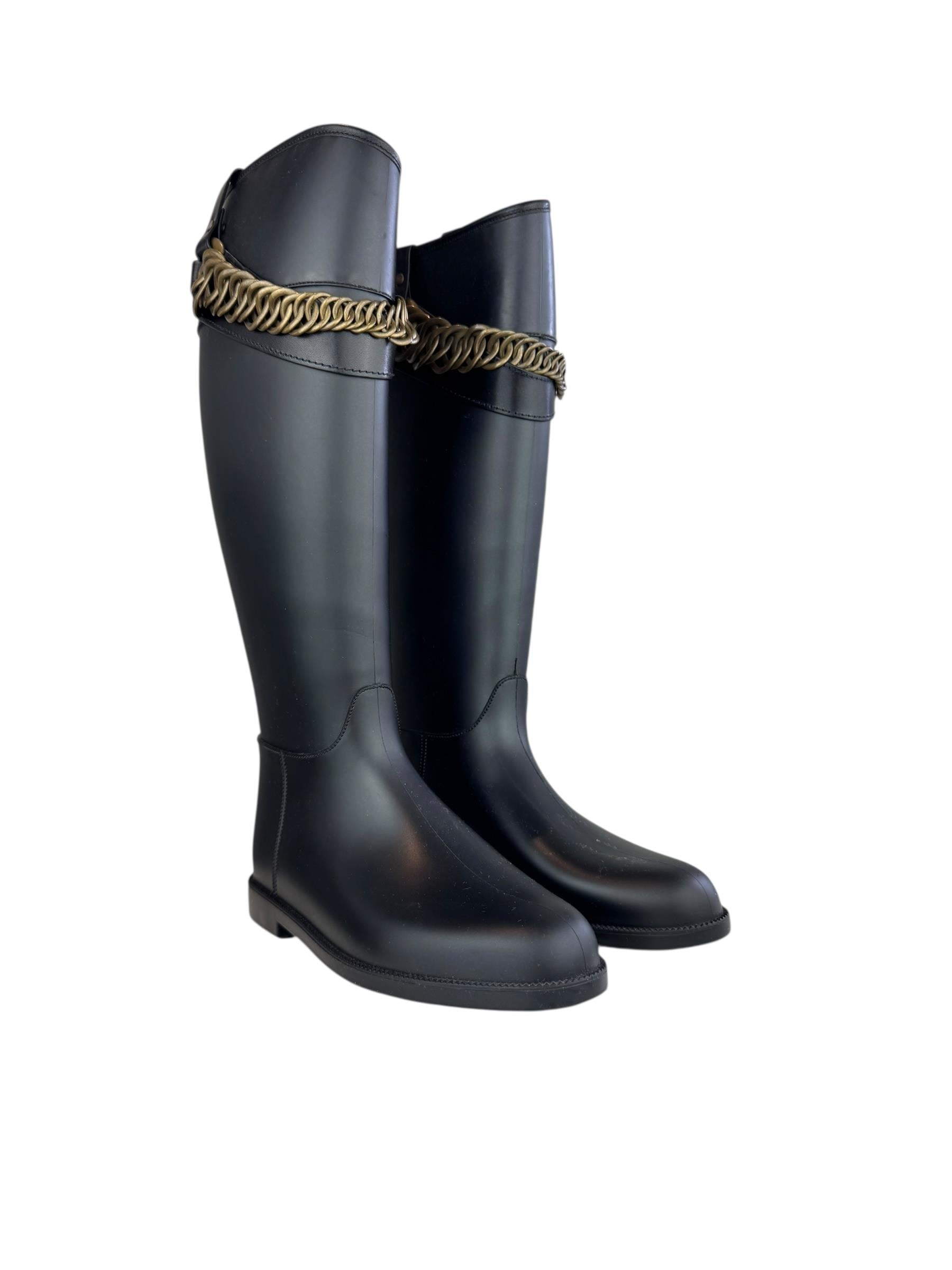 BURBERRY HIGH KNEE CHAIN BOOTS