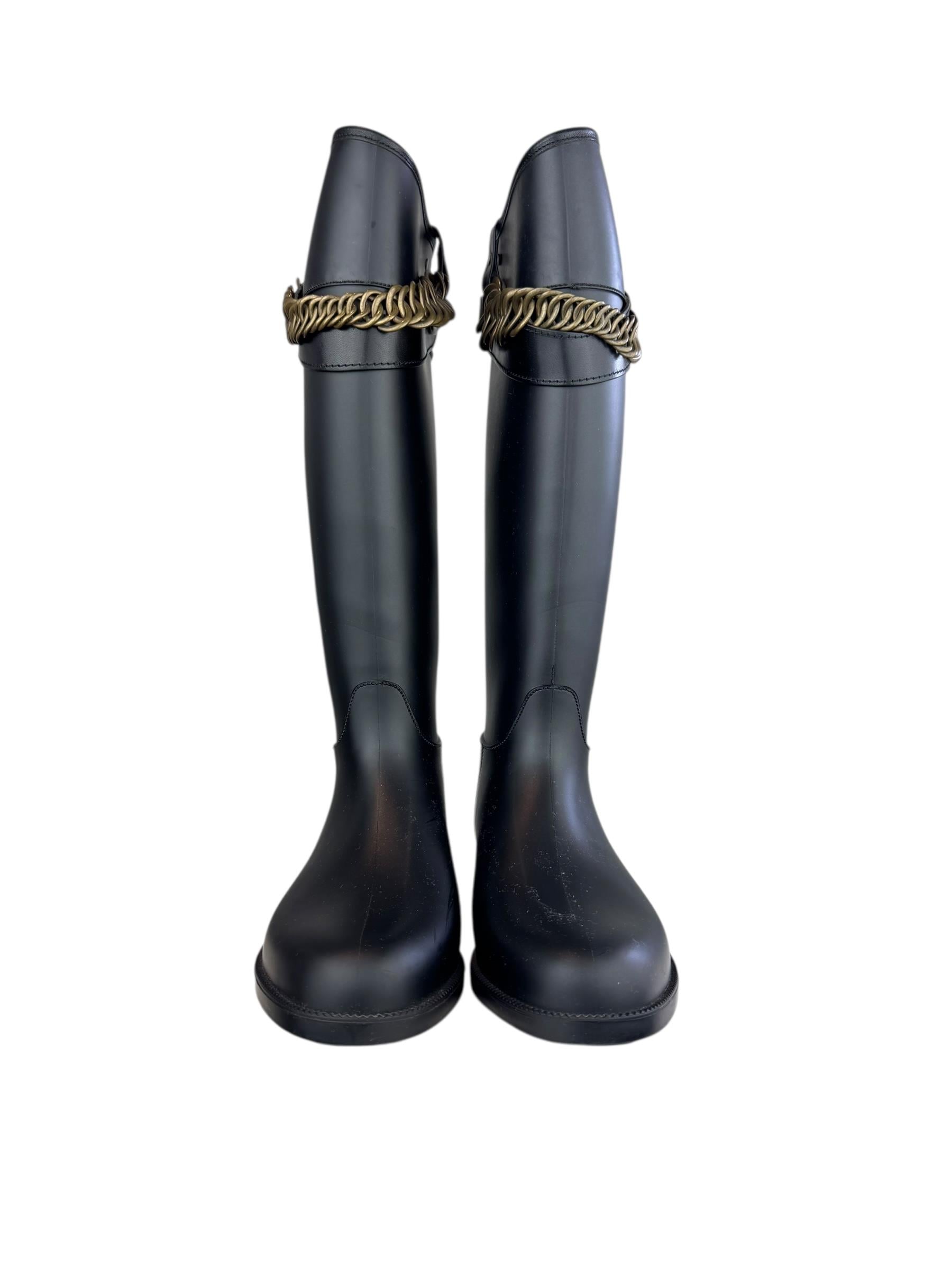 BURBERRY HIGH KNEE CHAIN BOOTS