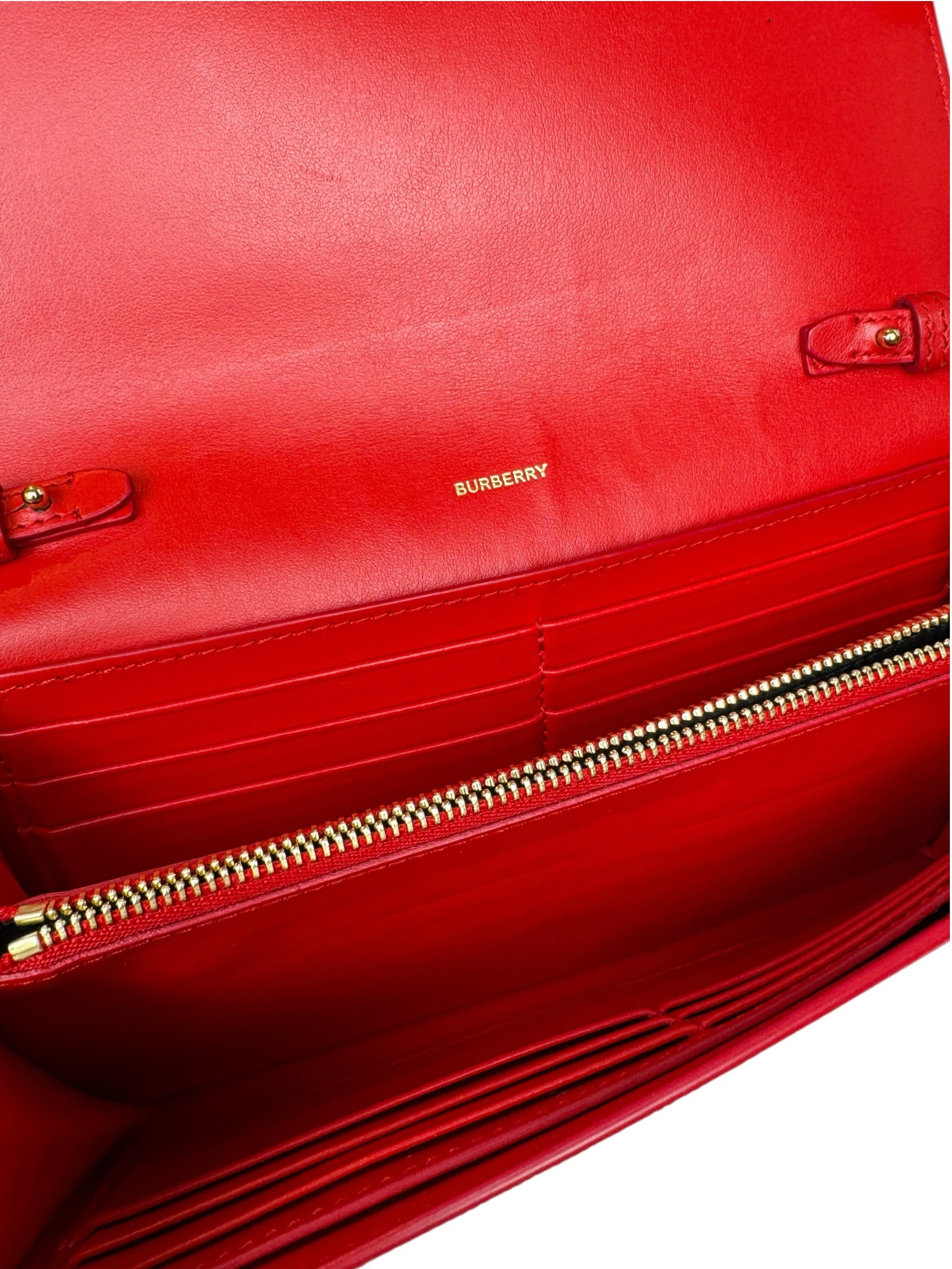 BURBERRY LEATHER CHAIN BAG