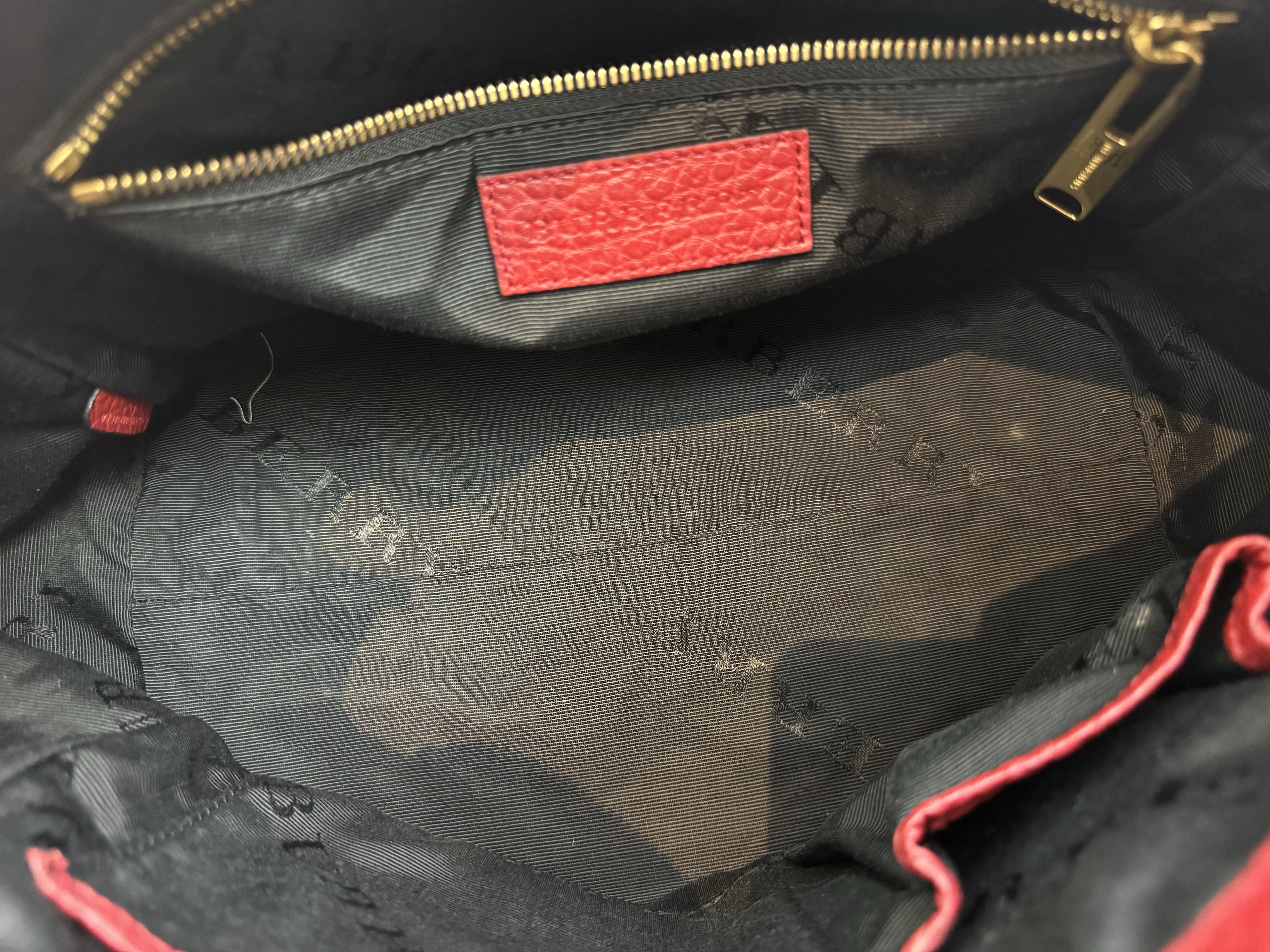 BURBERRY LEATHER TOTE BAG