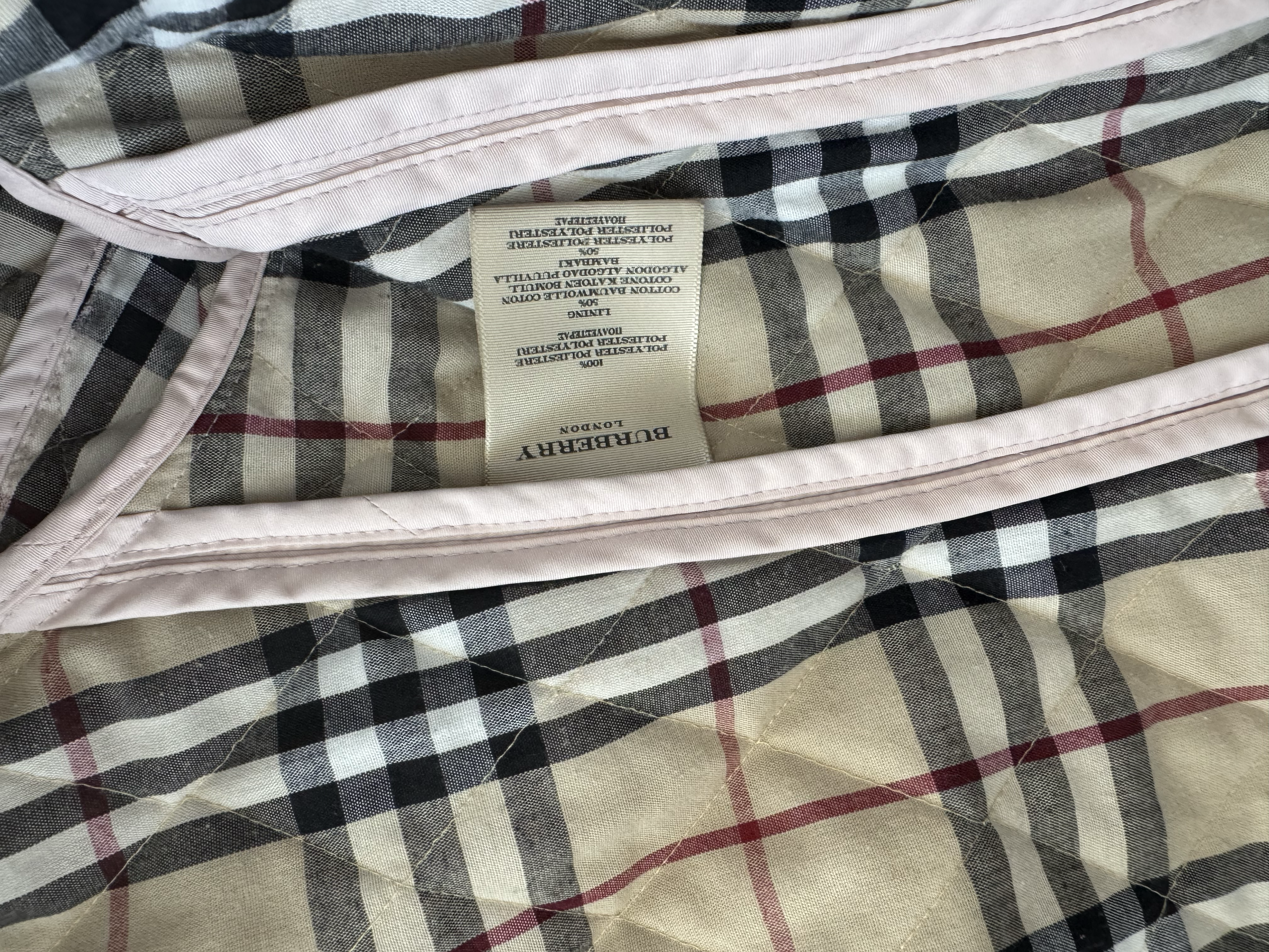 BURBERRY QUILTED JACKET