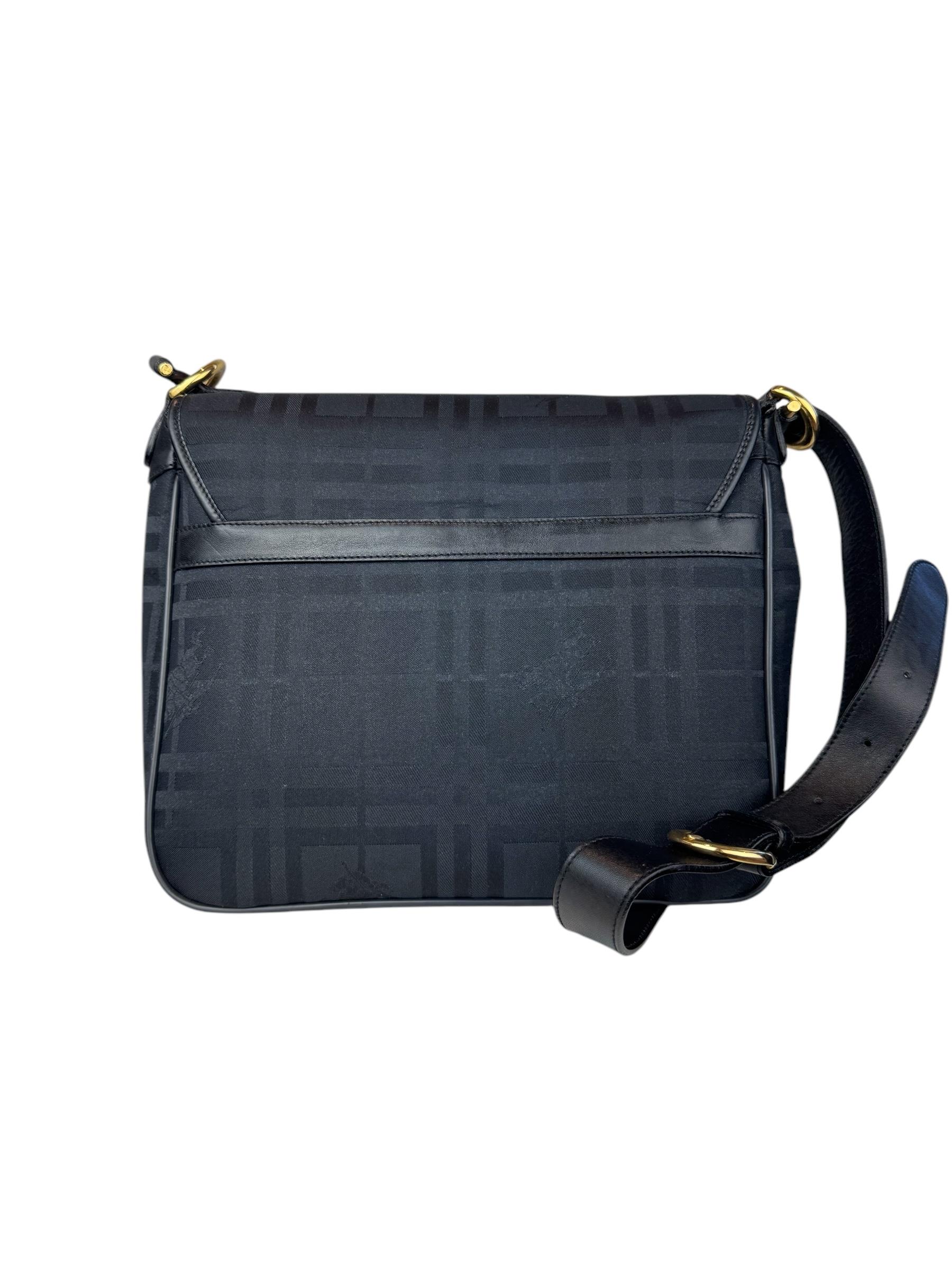 BURBERRYS CANVAS MESSENGER BAG