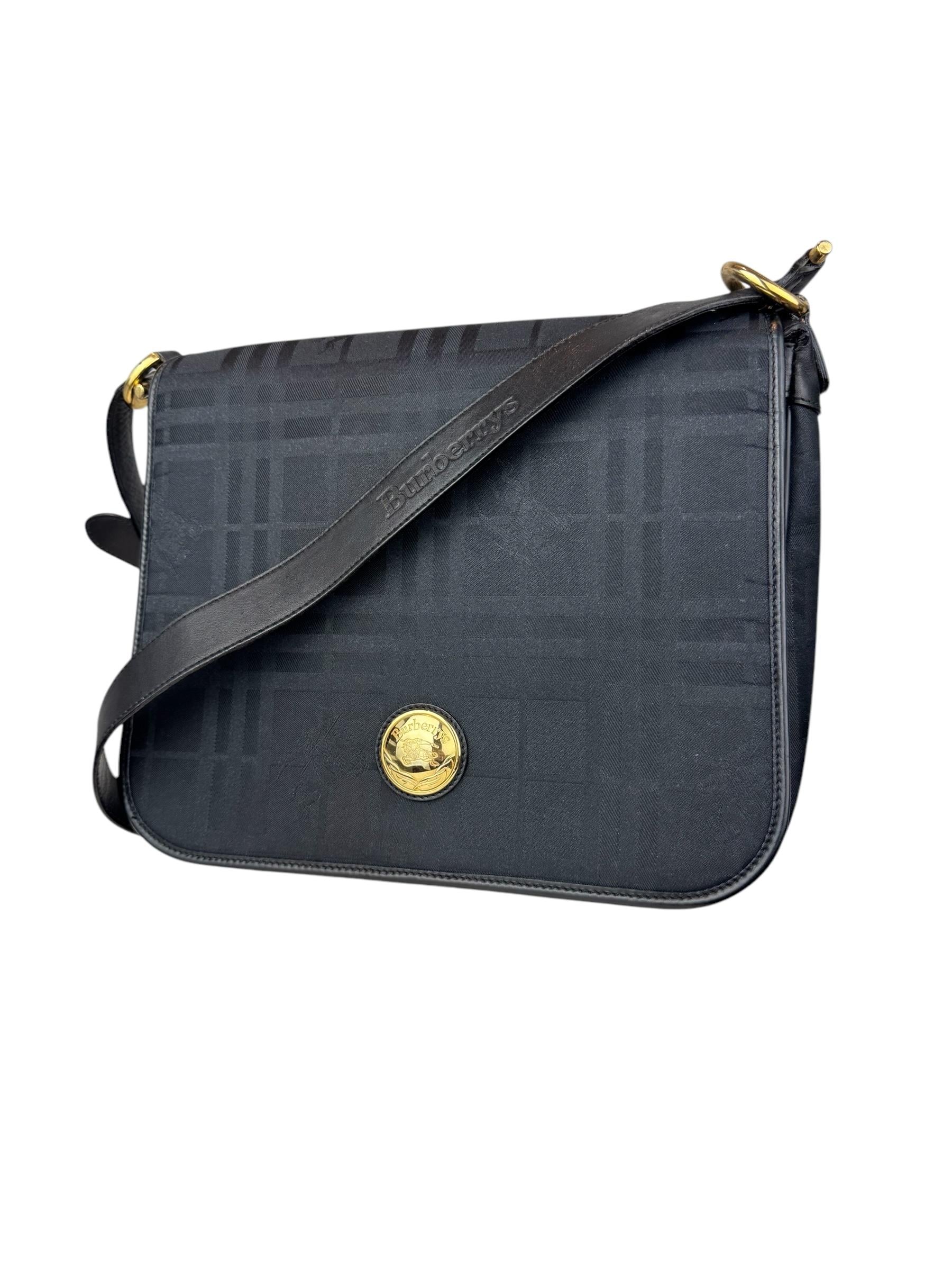 BURBERRYS CANVAS MESSENGER BAG