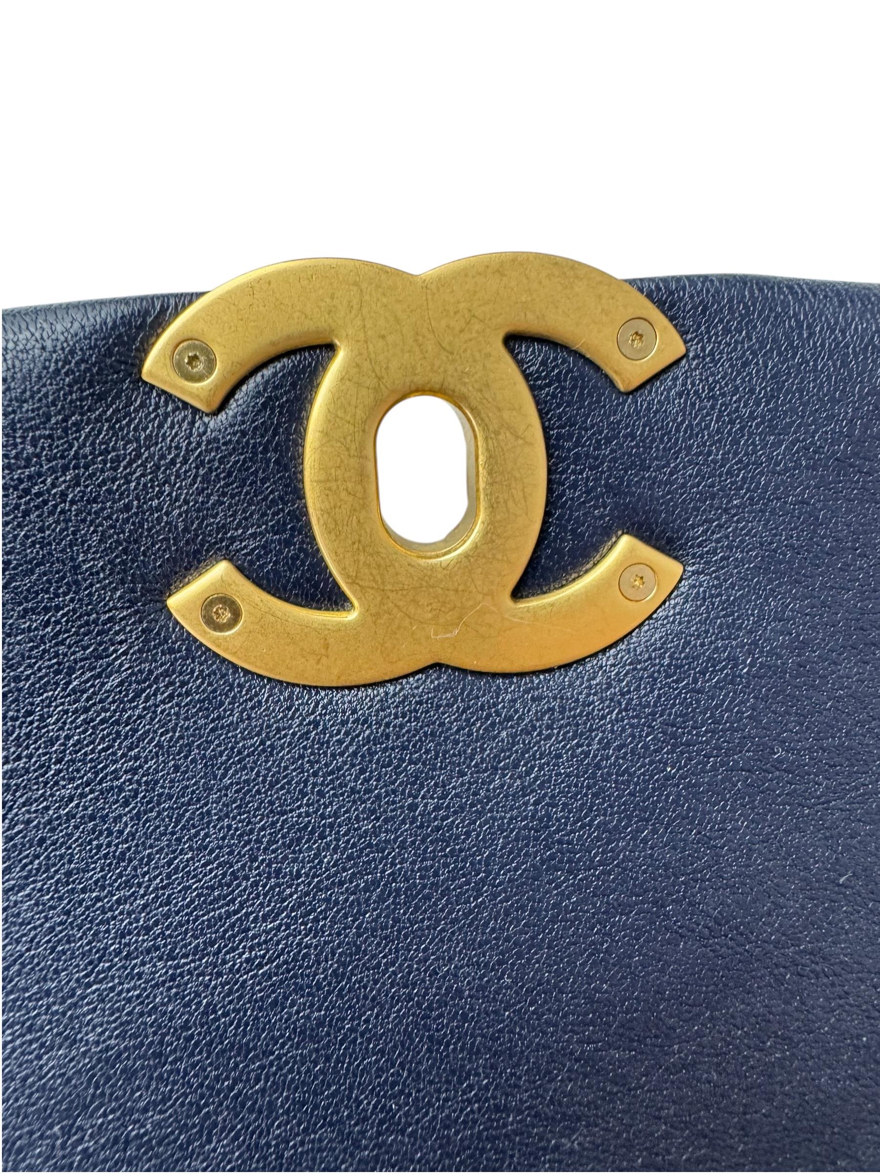 CHANEL 19 GOLD CC LOGO LARGE BAG 