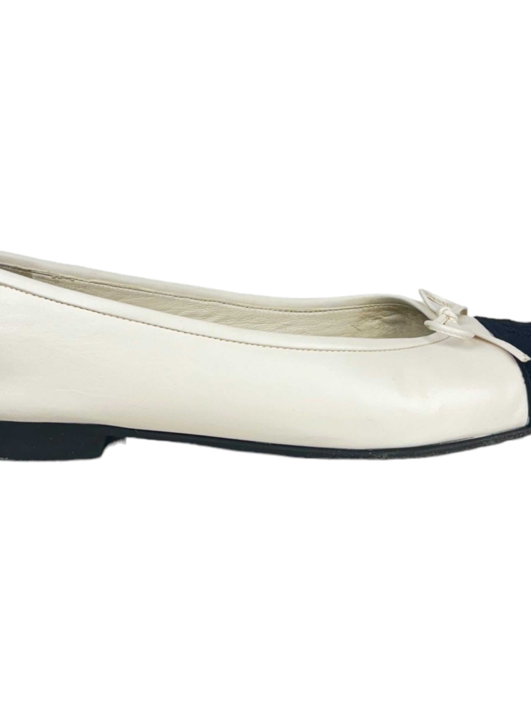 CHANEL 2017 WHITE BALLERINAS FLAT