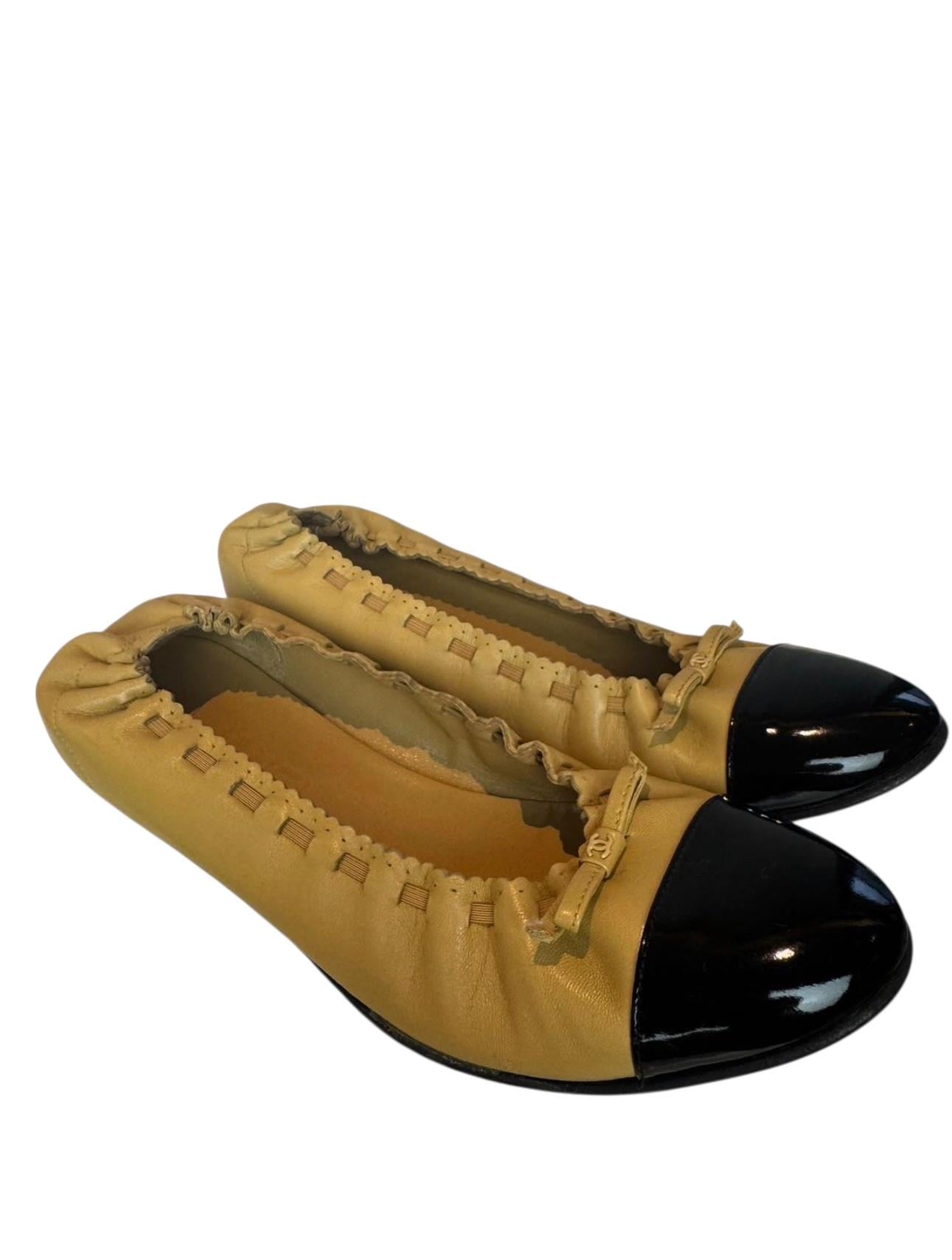 CHANEL BEIGE BALLET FLATS