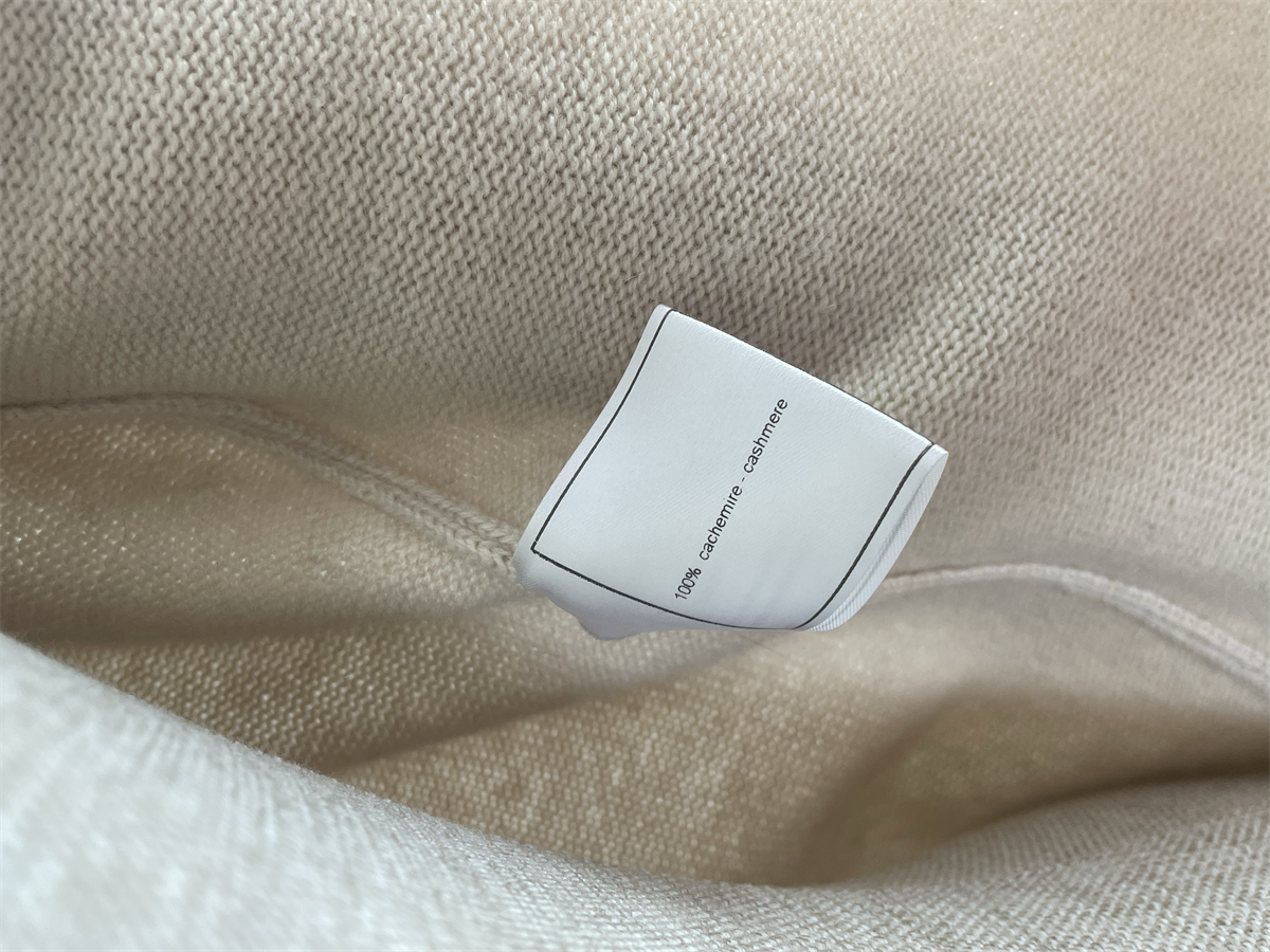CHANEL BEIGE CASHMERE CARDIGAN