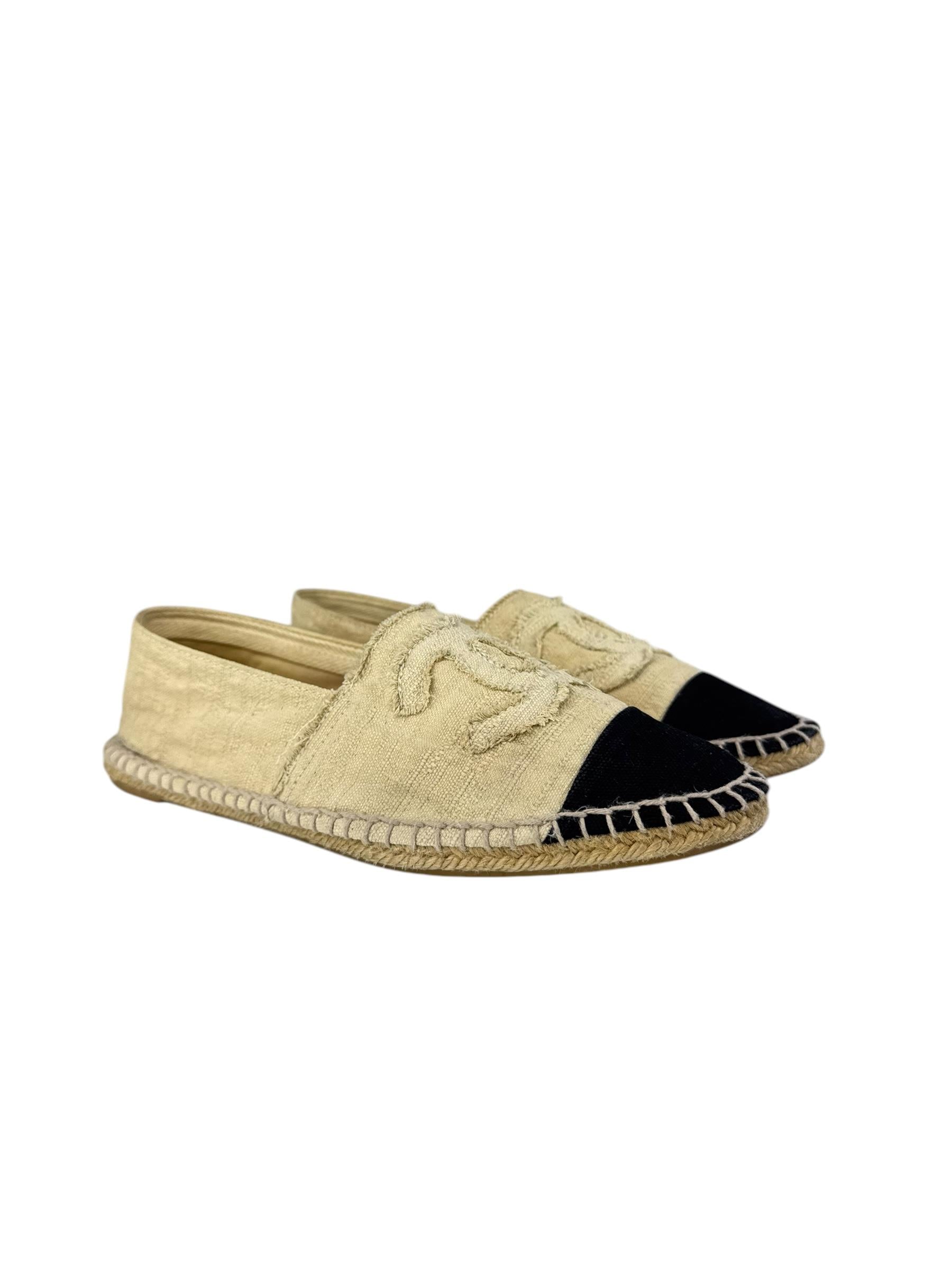 CHANEL BEIGE LINEN CC LOGO ESPADRILLES