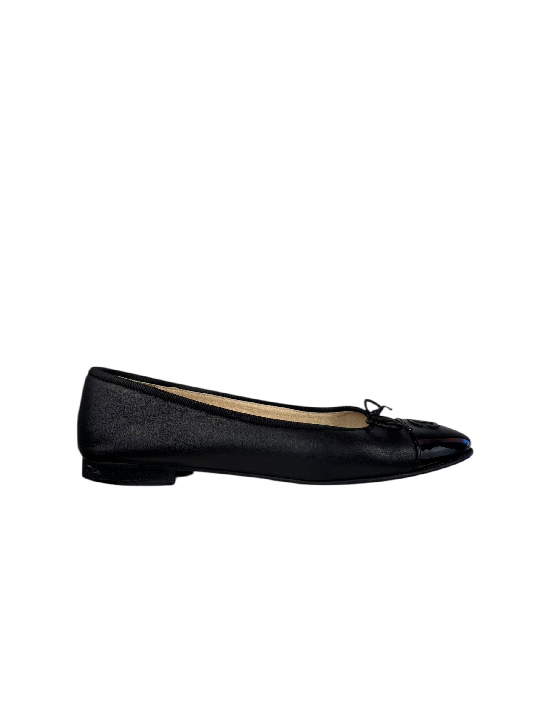 CHANEL BLACK  BALLET FLATS