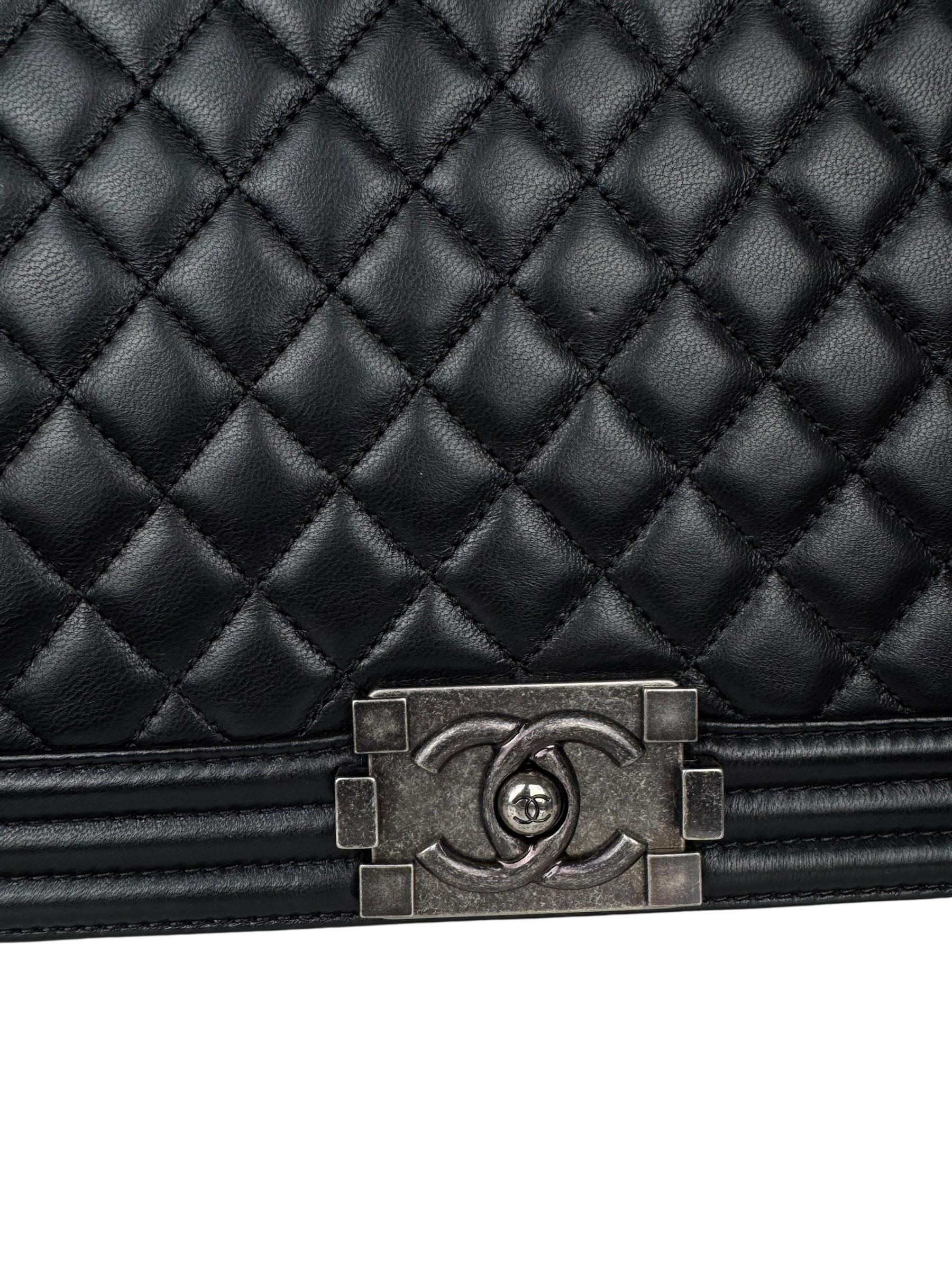 CHANEL BLACK LEATHER QUILTED BOY BAG