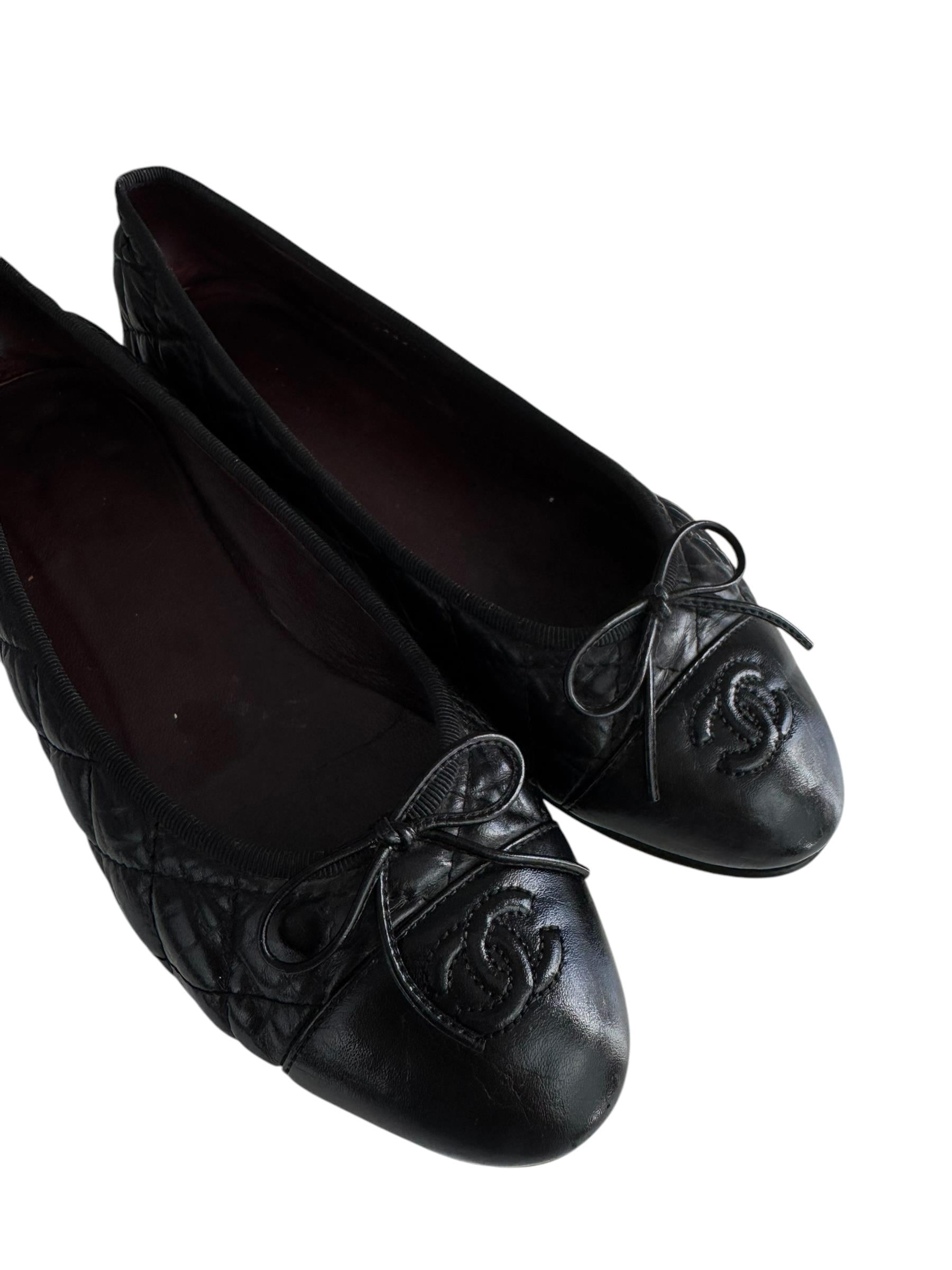CHANEL BLACK QUILTED BALLET FLATS