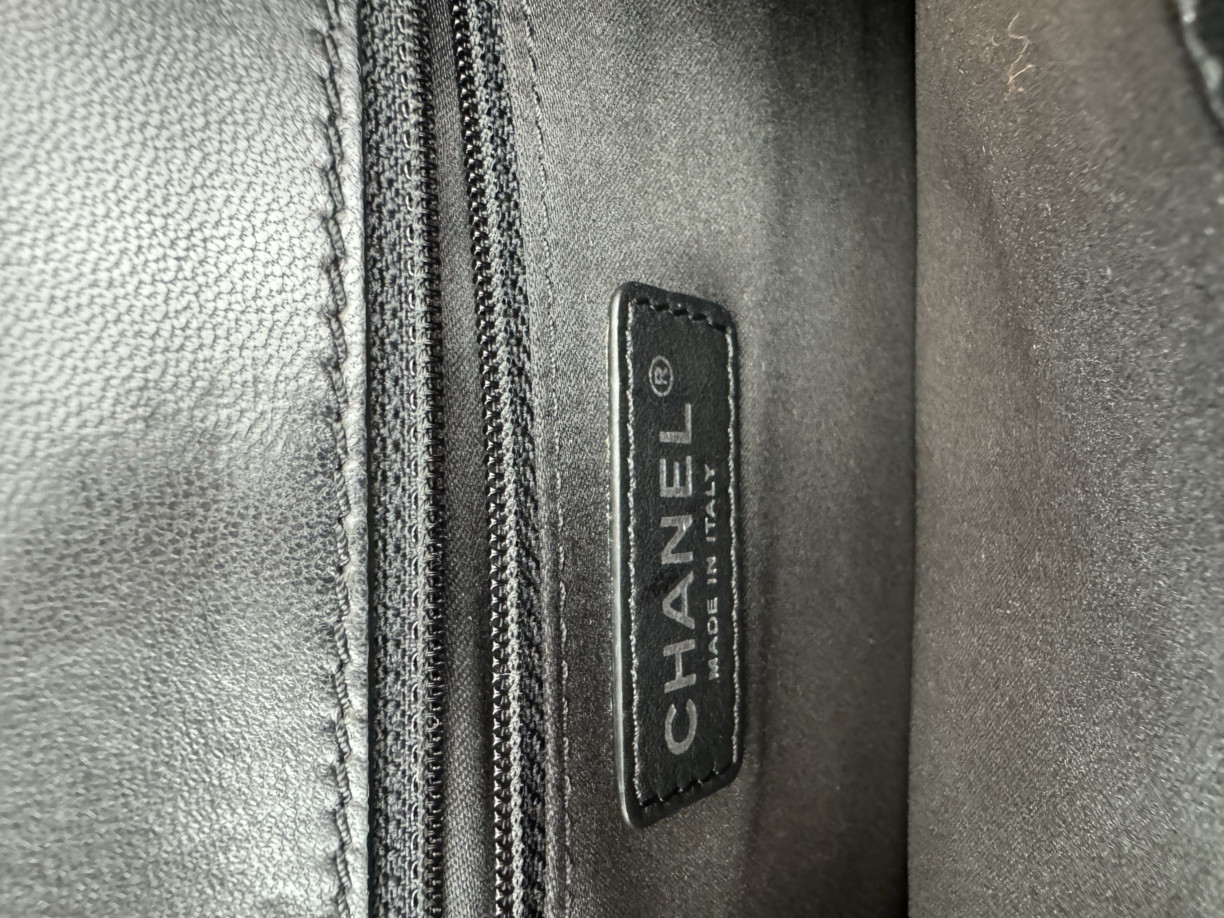CHANEL BLACK QUILTED LEATHER BAG