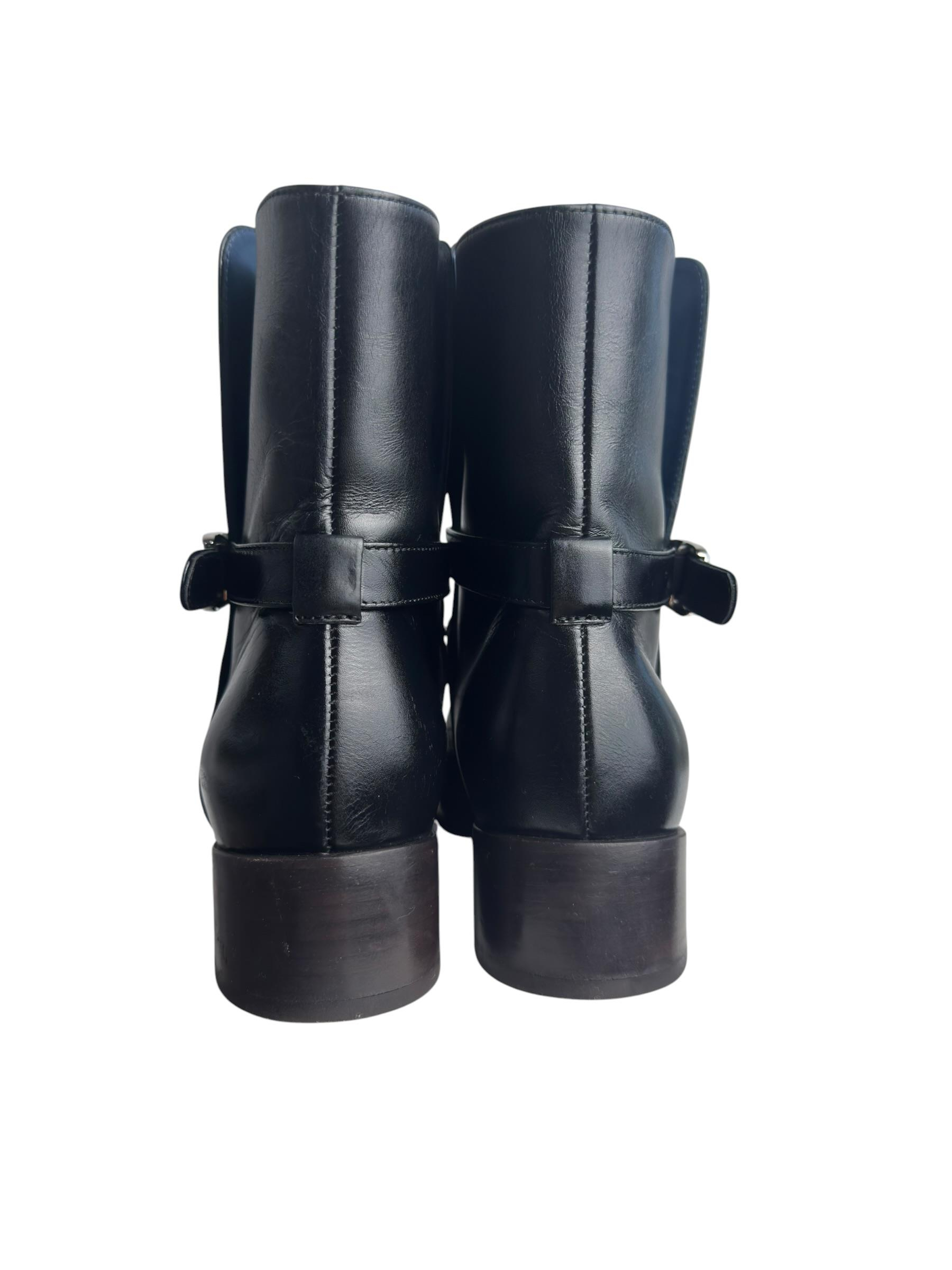 CHANEL BLACK QUILTED LEATHER BOOTS