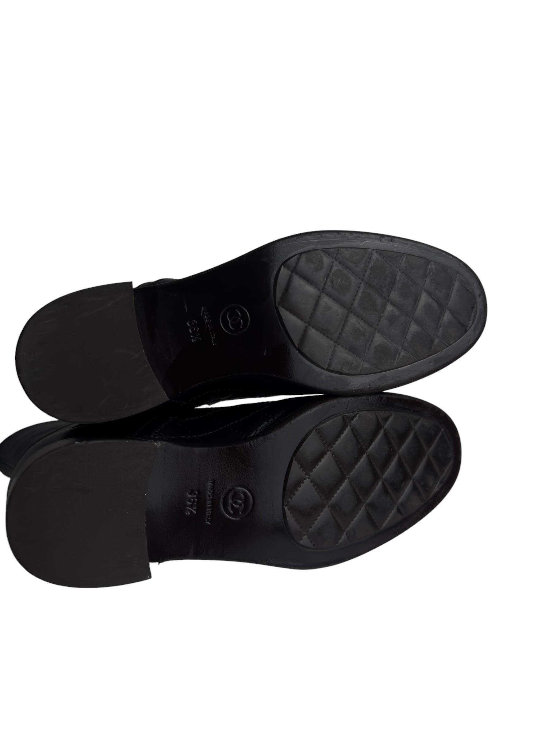 CHANEL BLACK QUILTED LEATHER BOOTS