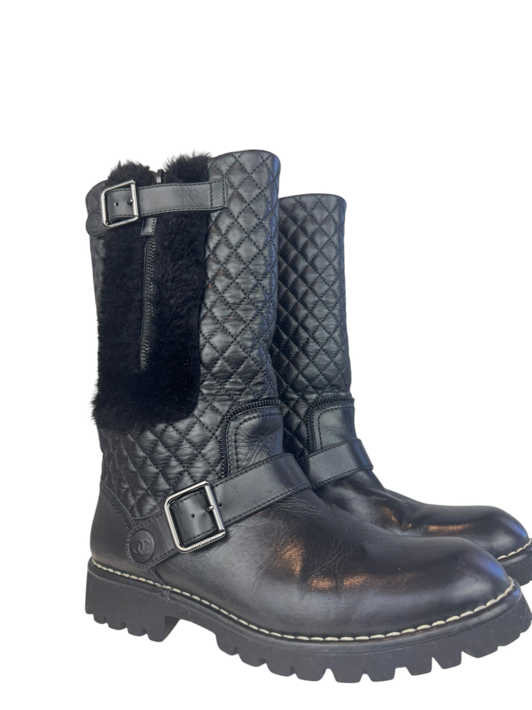 CHANEL BLACK SHEARLING RIDING BOOTS