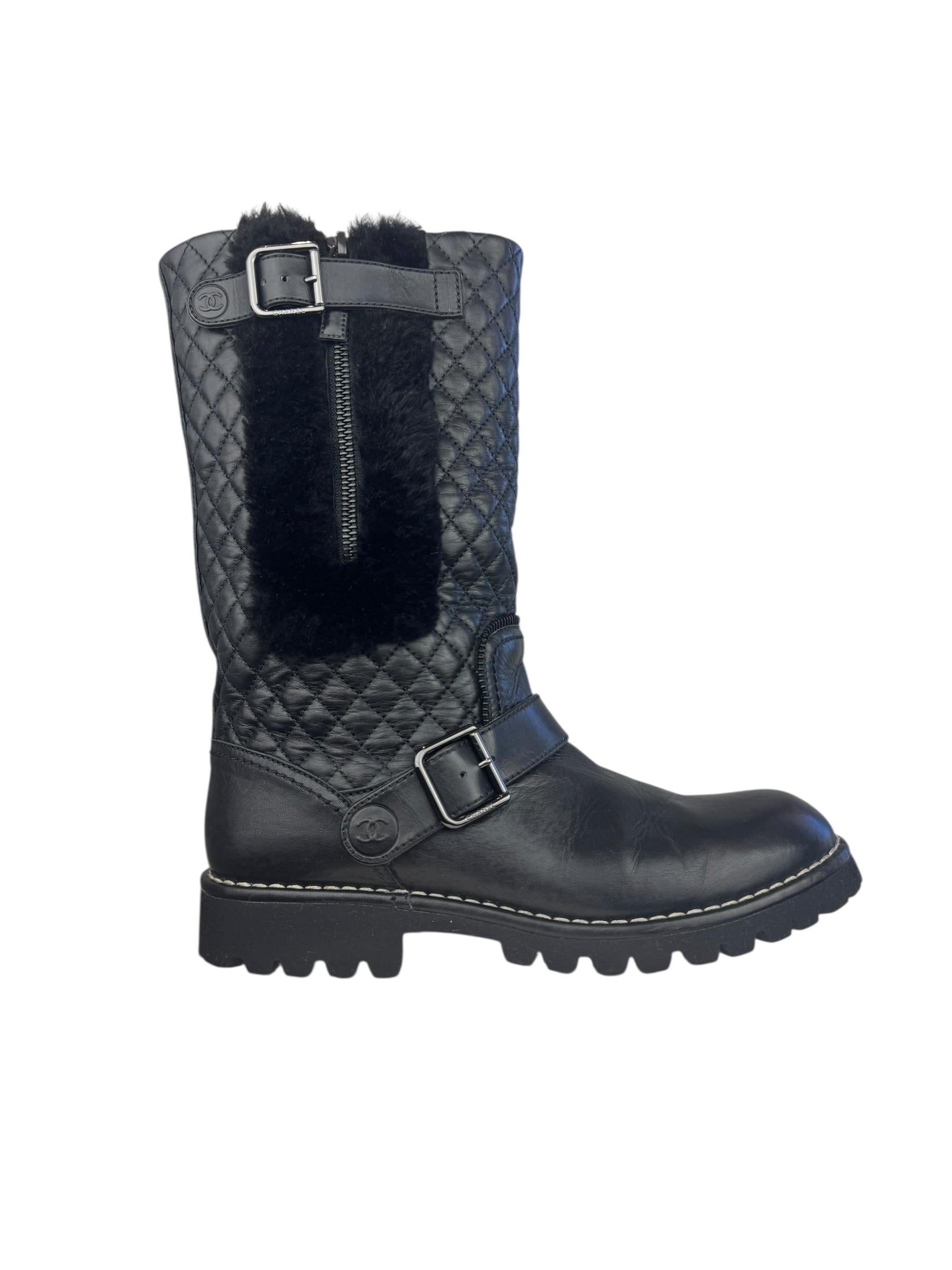 CHANEL BLACK SHEARLING RIDING BOOTS
