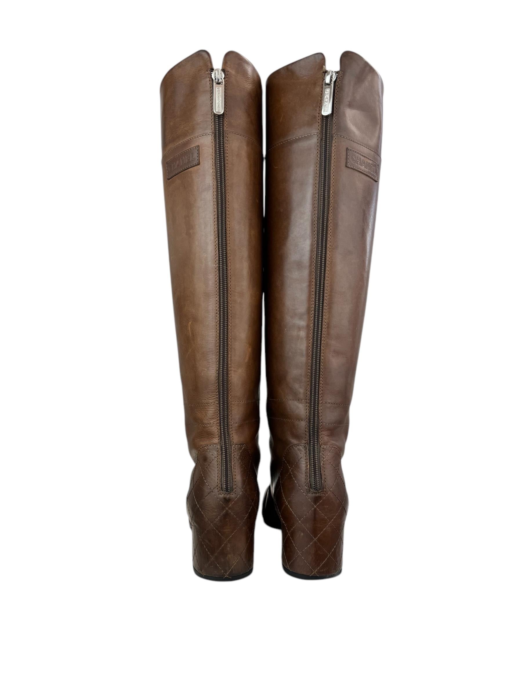 CHANEL BROWN LEATHER ÇİZME