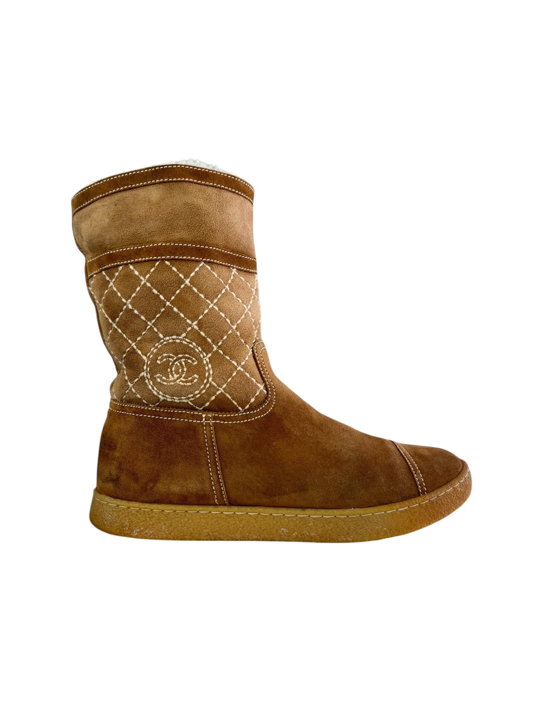 CHANEL BROWN SUEDE BOOTS