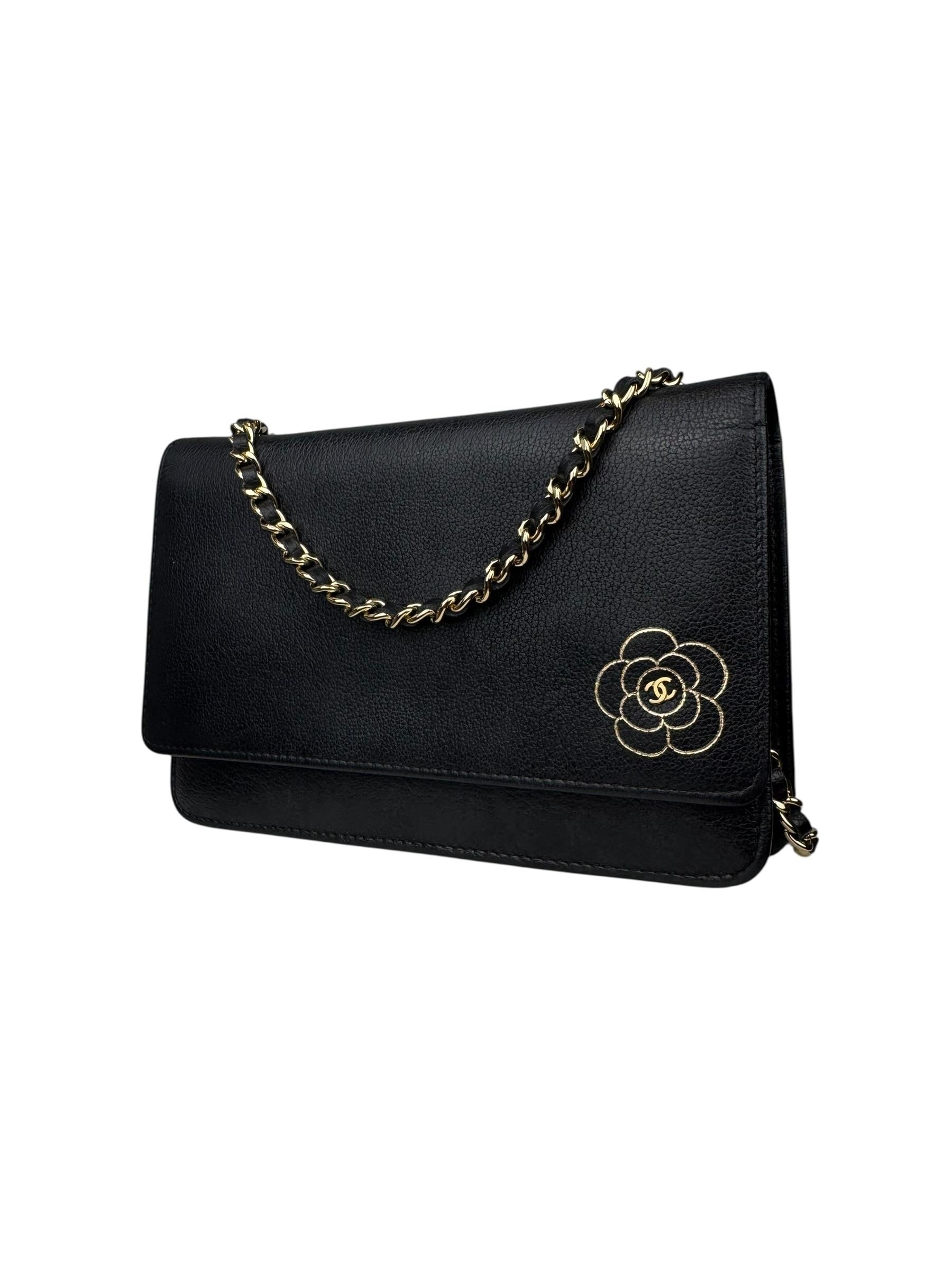 CHANEL CAMELLIA LEATHER WALLET ON CHAIN