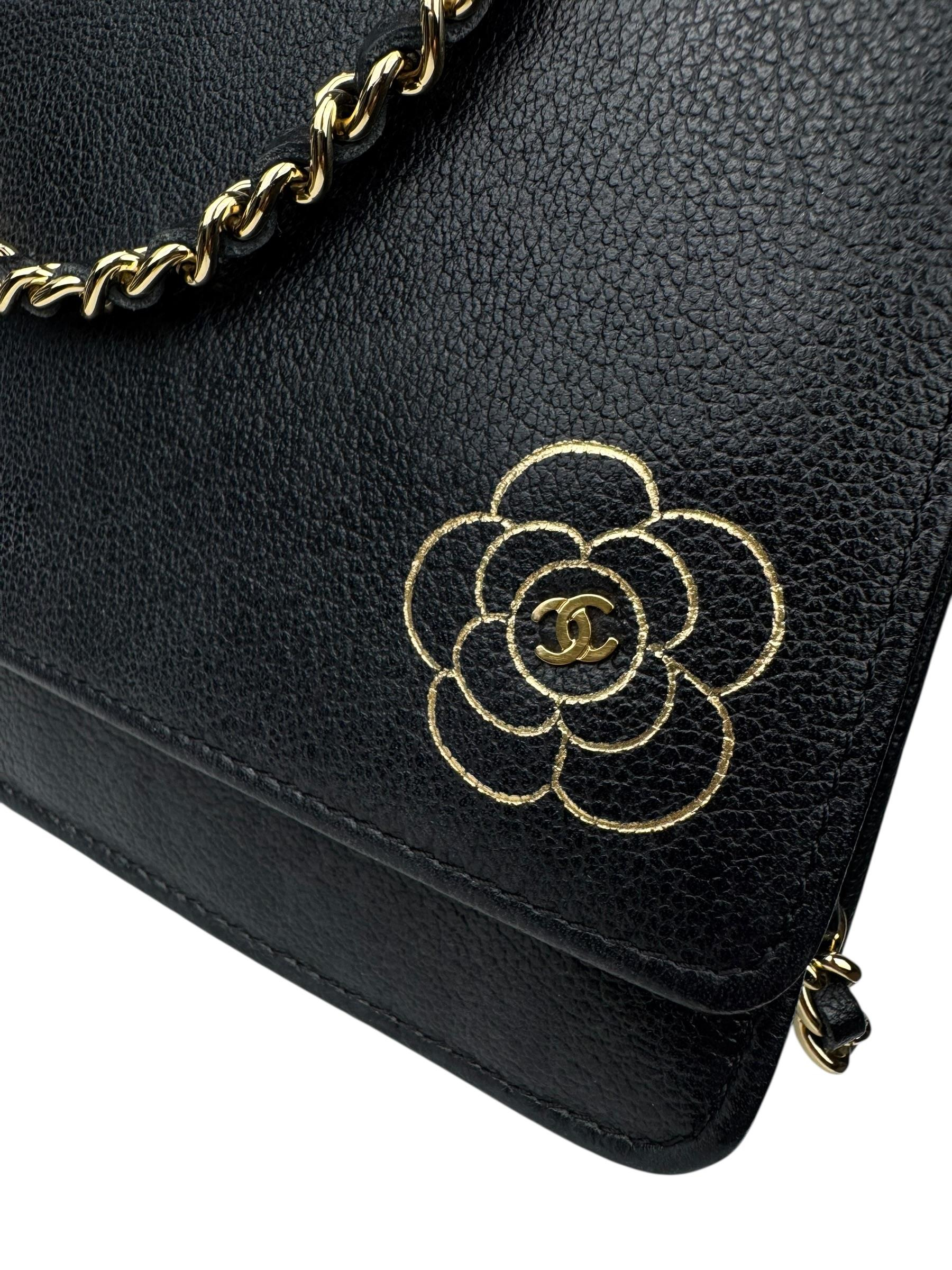 CHANEL CAMELLIA LEATHER WALLET ON CHAIN