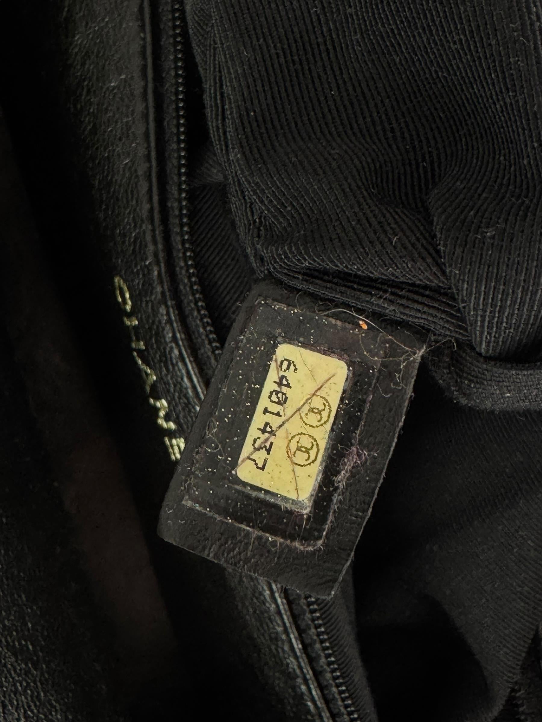 CHANEL CAVIAR CC SHOPPING BAG