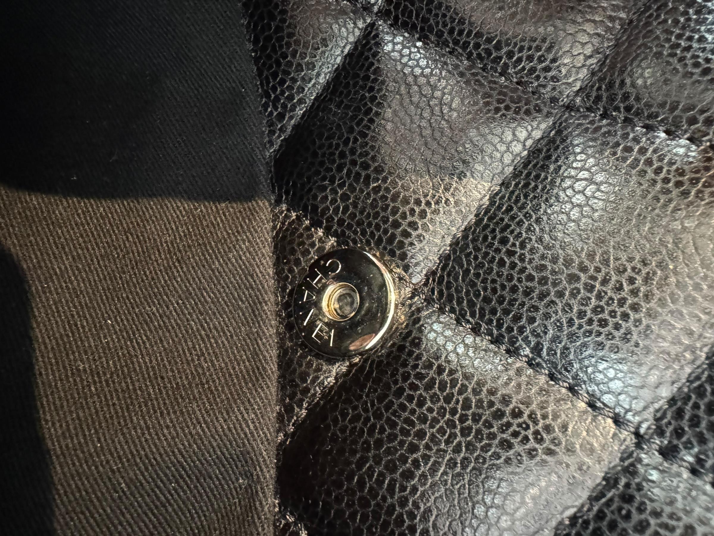 CHANEL CAVIAR LEATHER CC SHOPPING BAG