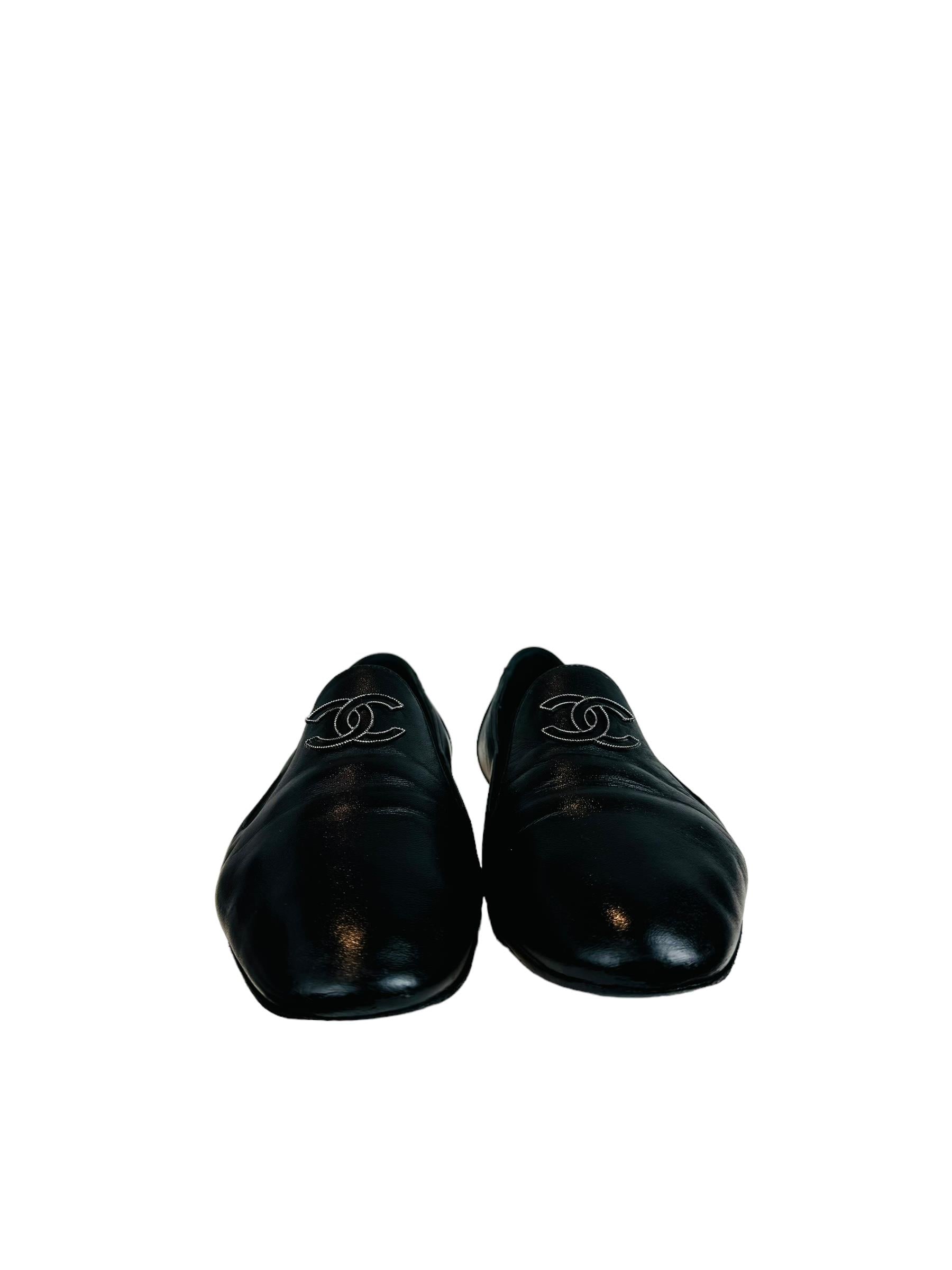 CHANEL CC LOGO LOAFER