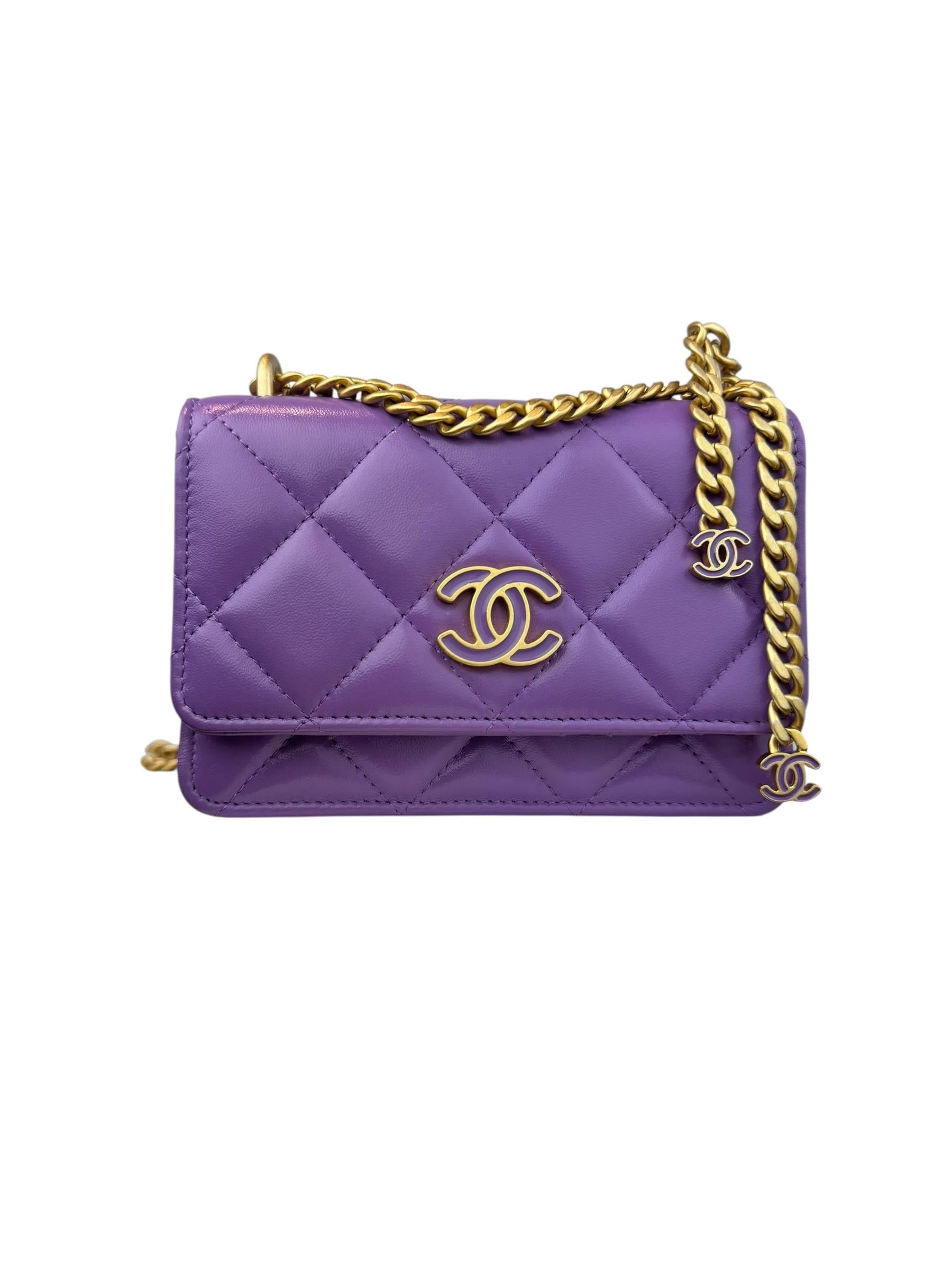 CHANEL CC PURPLE QUILTED LAMBSKIN CHAIN FLAP BAG