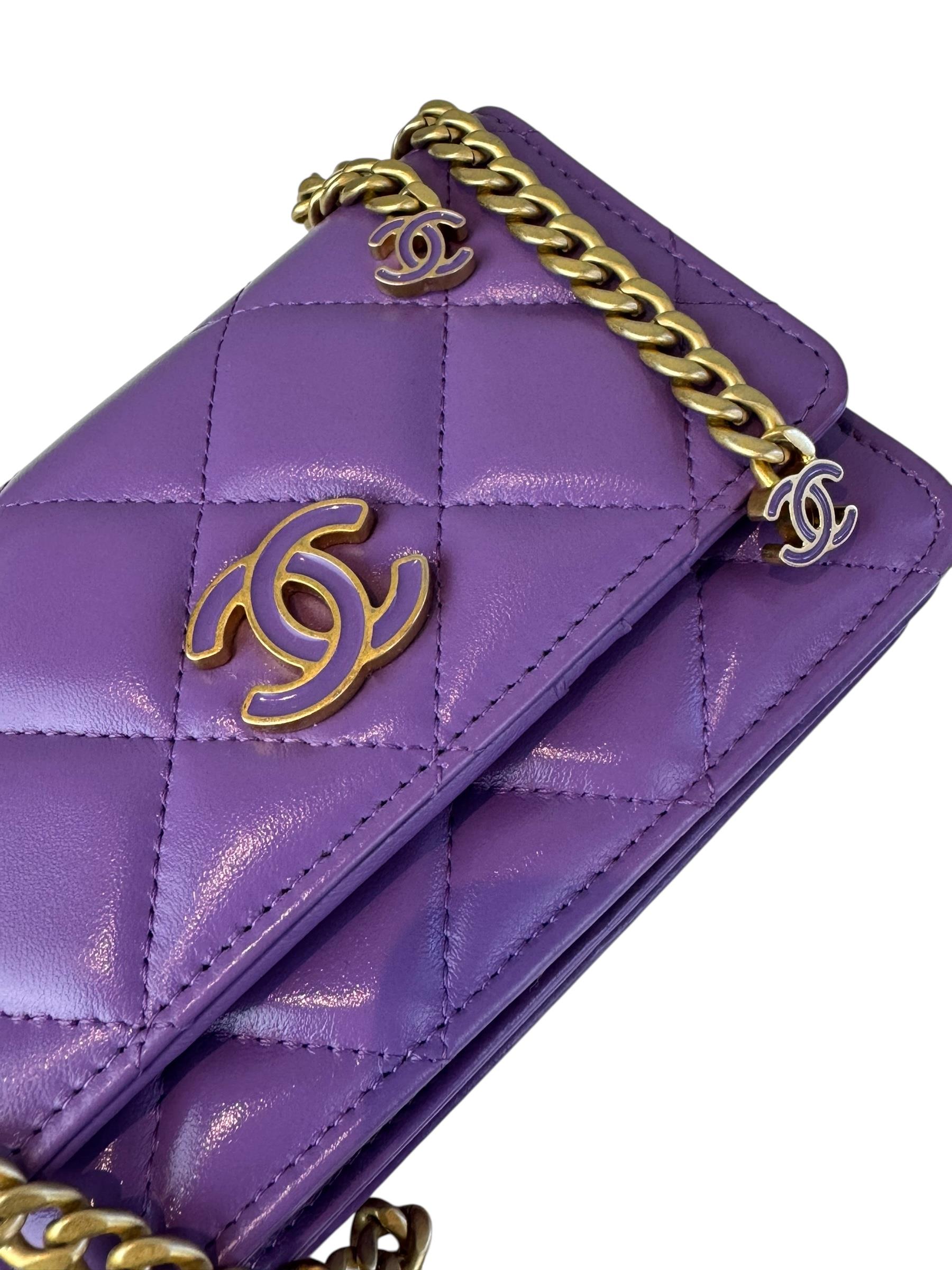 CHANEL CC PURPLE QUILTED LAMBSKIN CHAIN FLAP BAG