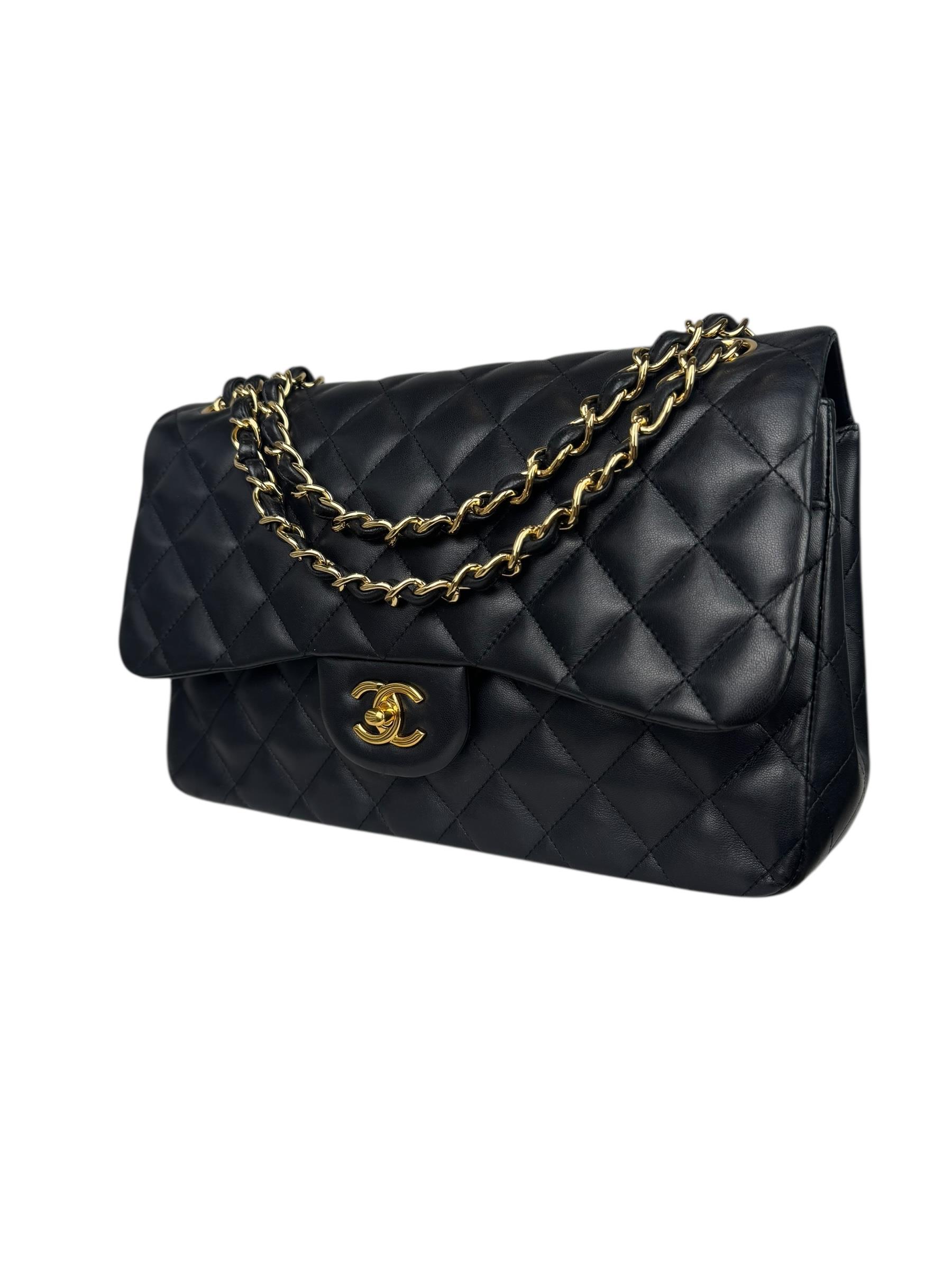 CHANEL CLASSIC LUMBSKIN DOUBLE FLAP JUMBO BAG