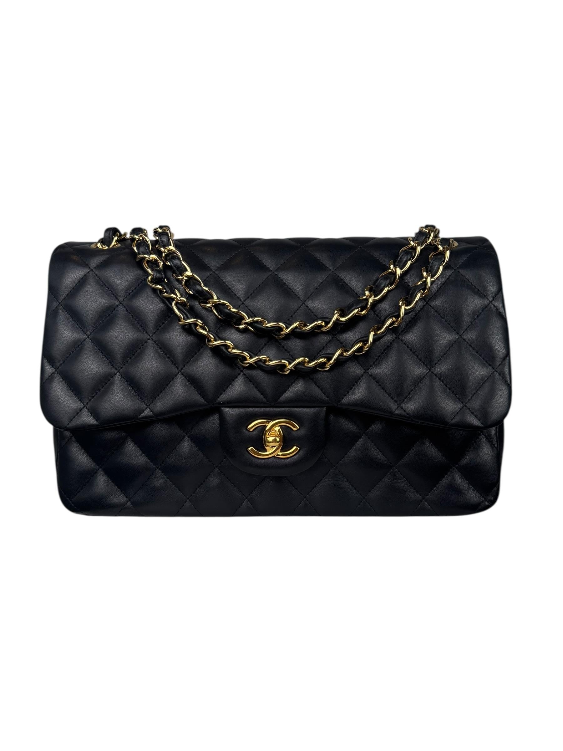 CHANEL CLASSIC LUMBSKIN DOUBLE FLAP JUMBO BAG