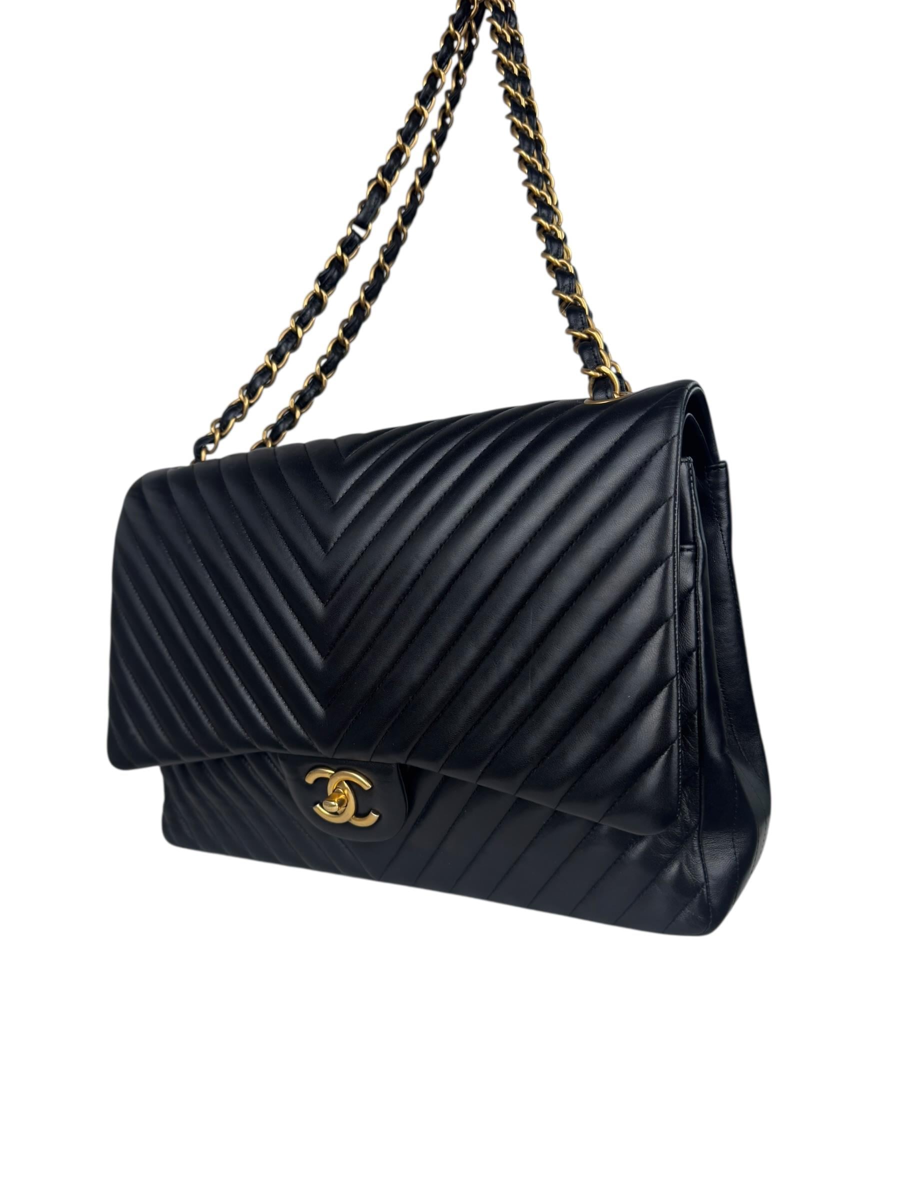 CHANEL CLASSIC MAXI CHEVRON DOUBLE FLAP BAG