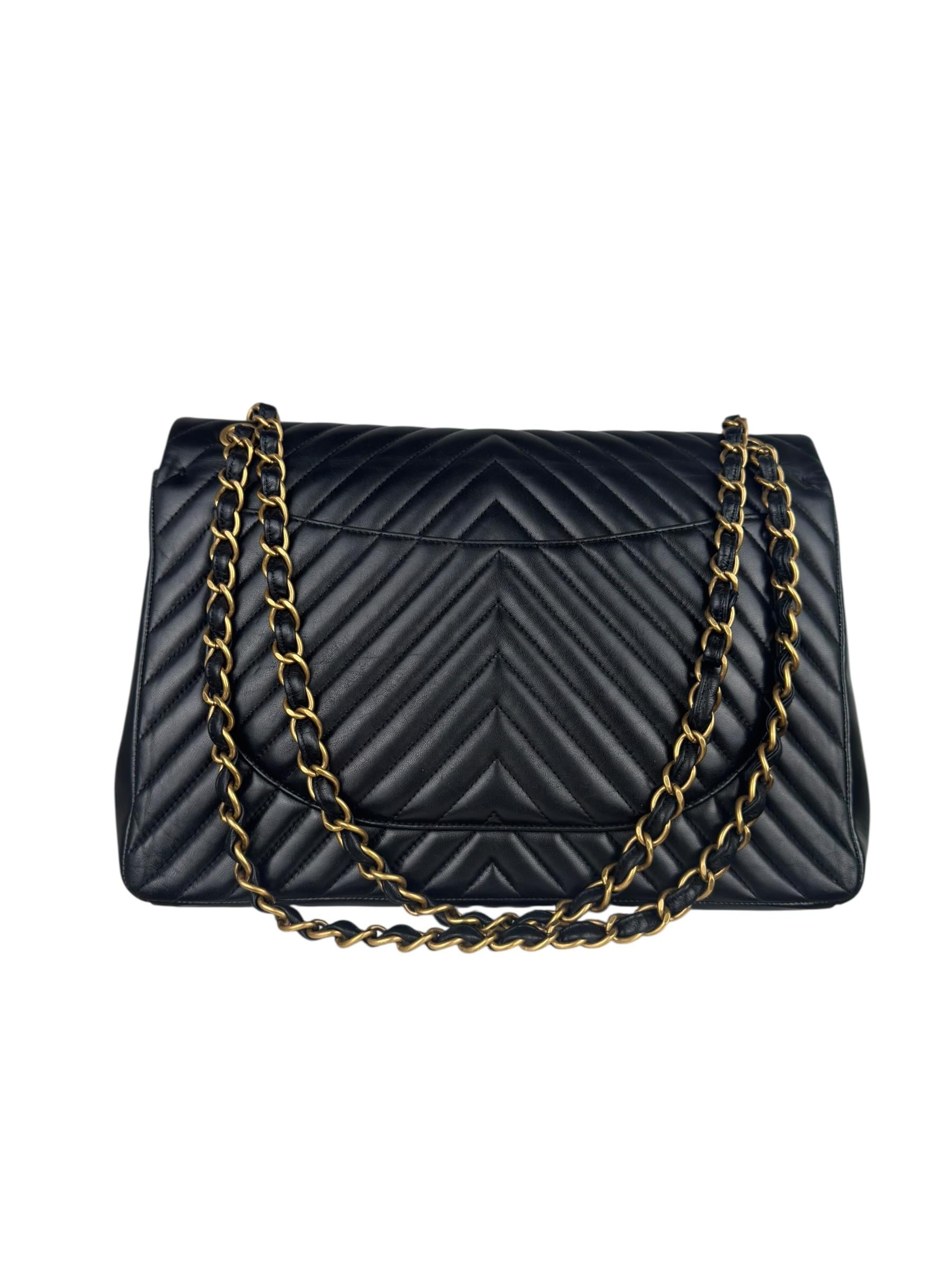 CHANEL CLASSIC MAXI CHEVRON DOUBLE FLAP BAG